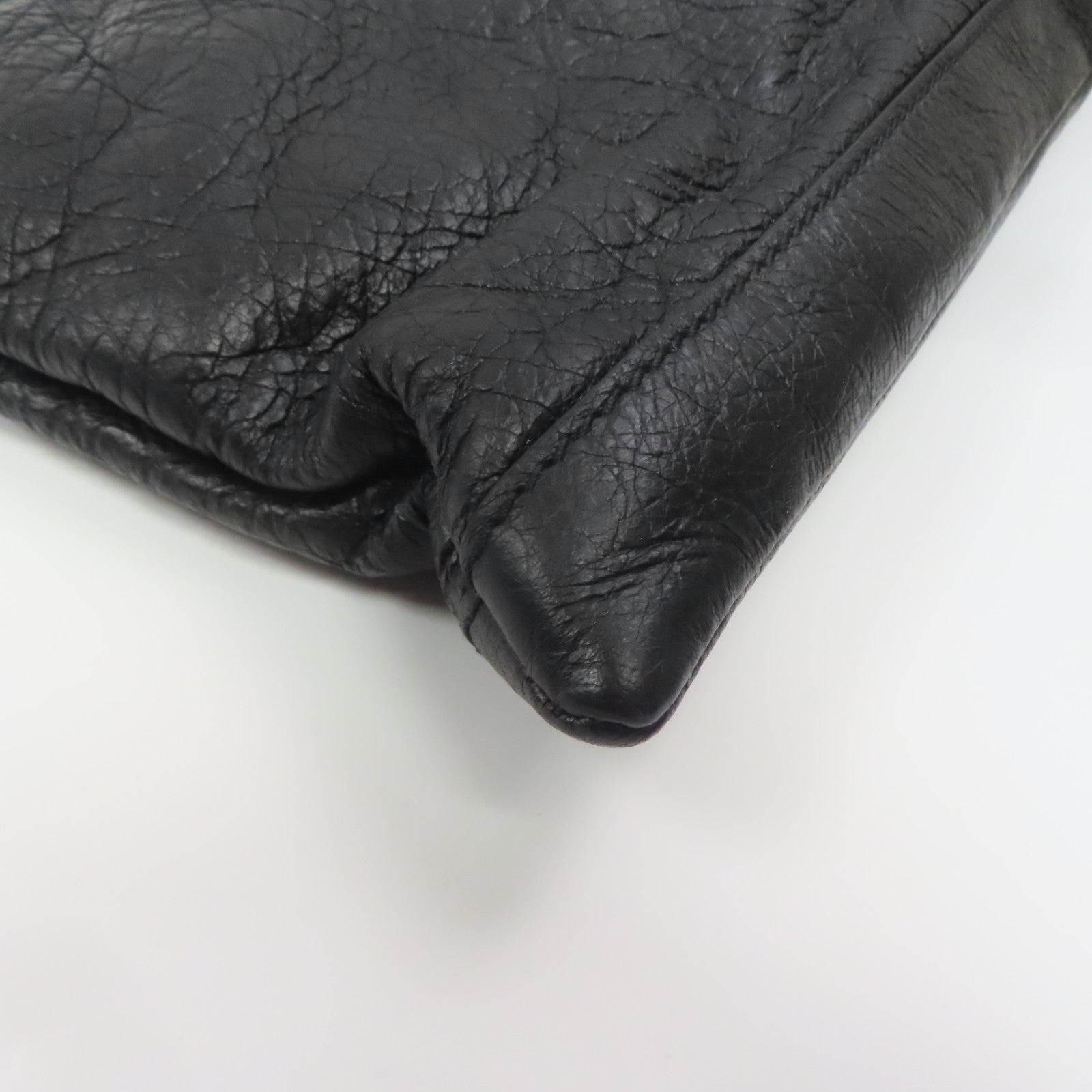 BALENCIAGA 牛皮皮革Pouch銀扣手拿包黑色