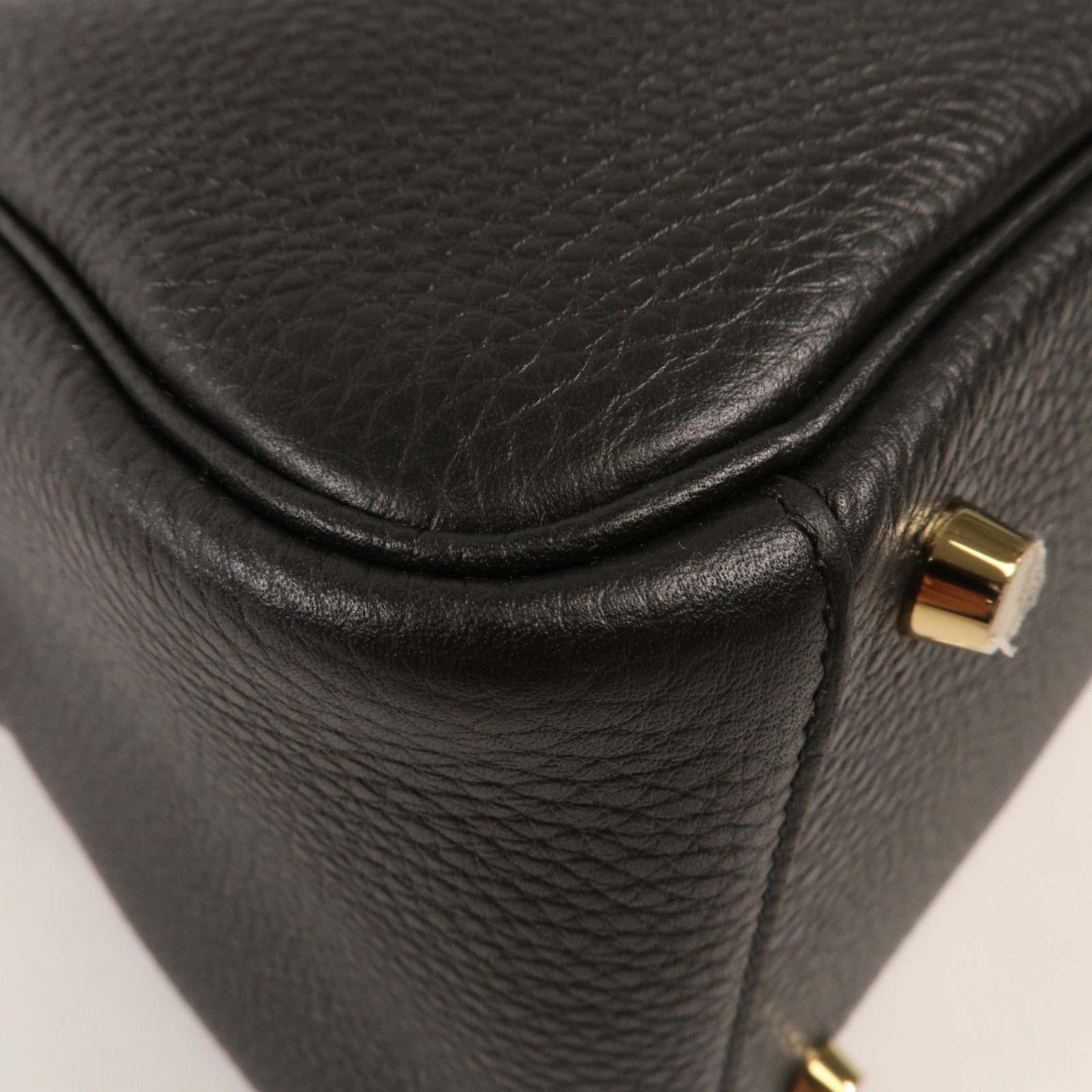 HERMES Clemence皮革Lindy 26金扣手挽肩背兩用袋Noir