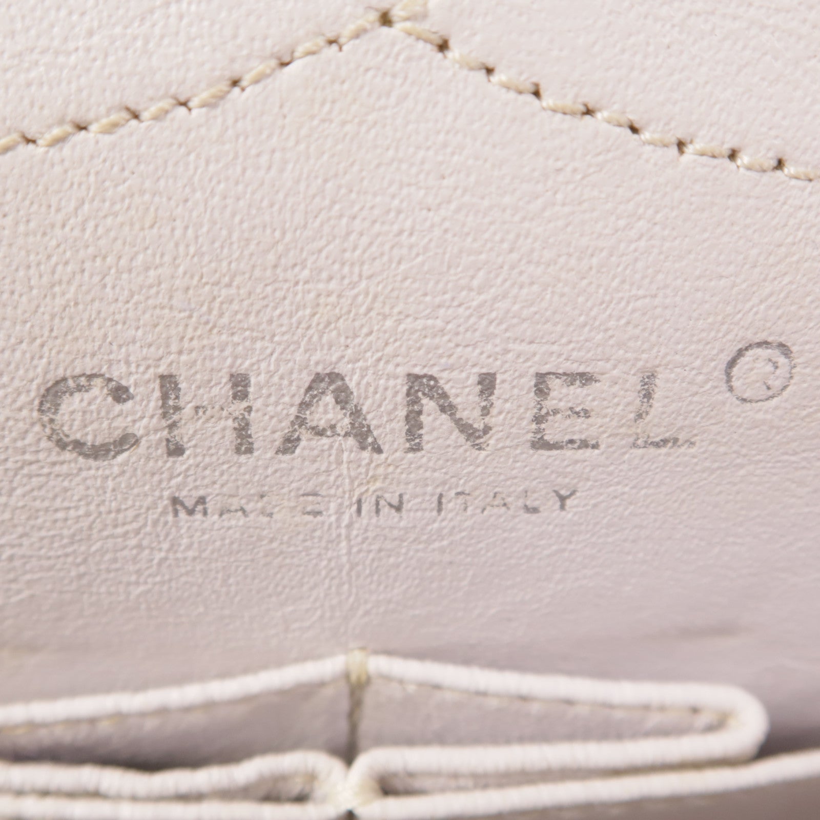 CHANEL 牛皮皮革2.55 Jumbo鏈帶肩背袋