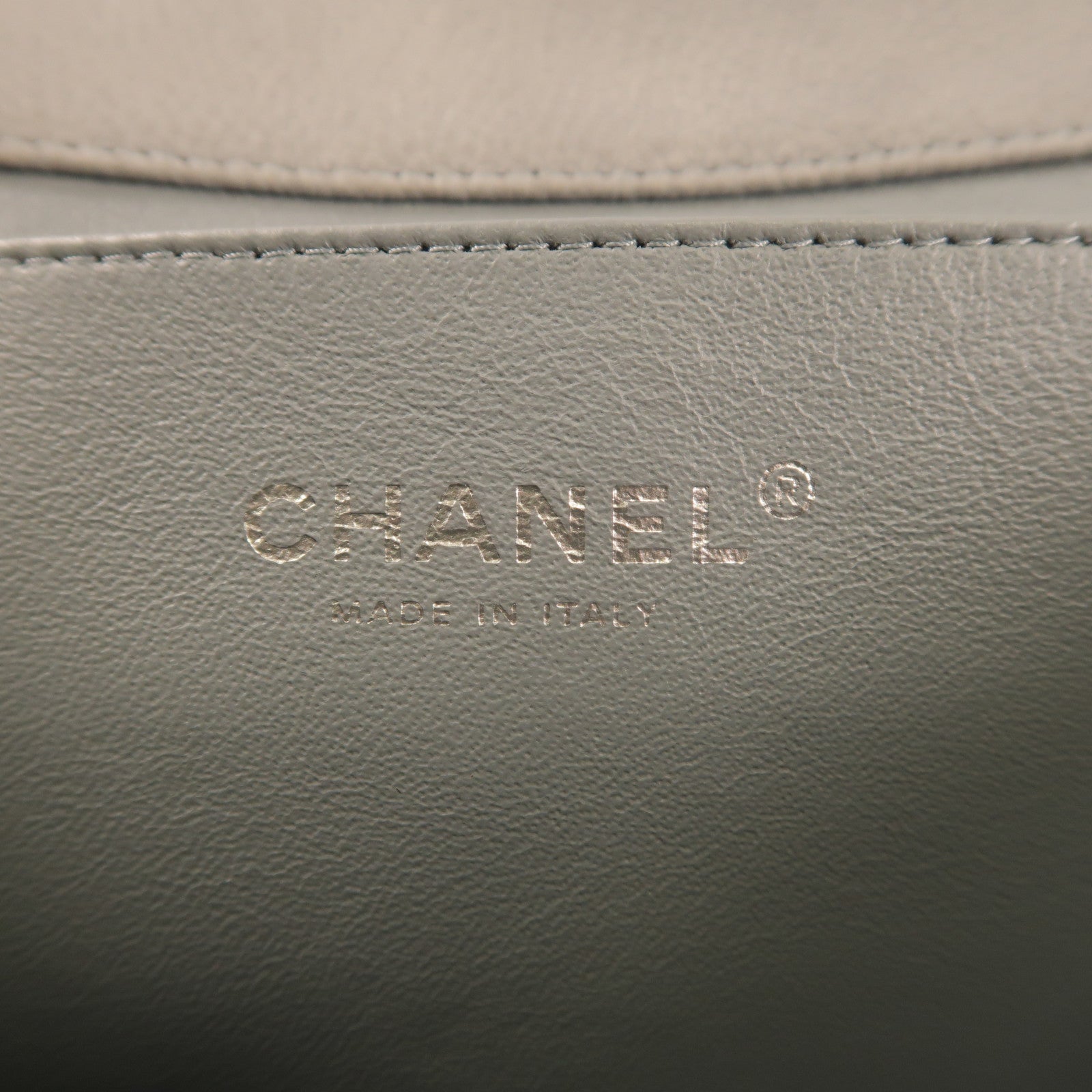 CHANEL 牛皮皮革Chain Shoulder銀扣肩背袋淺藍色