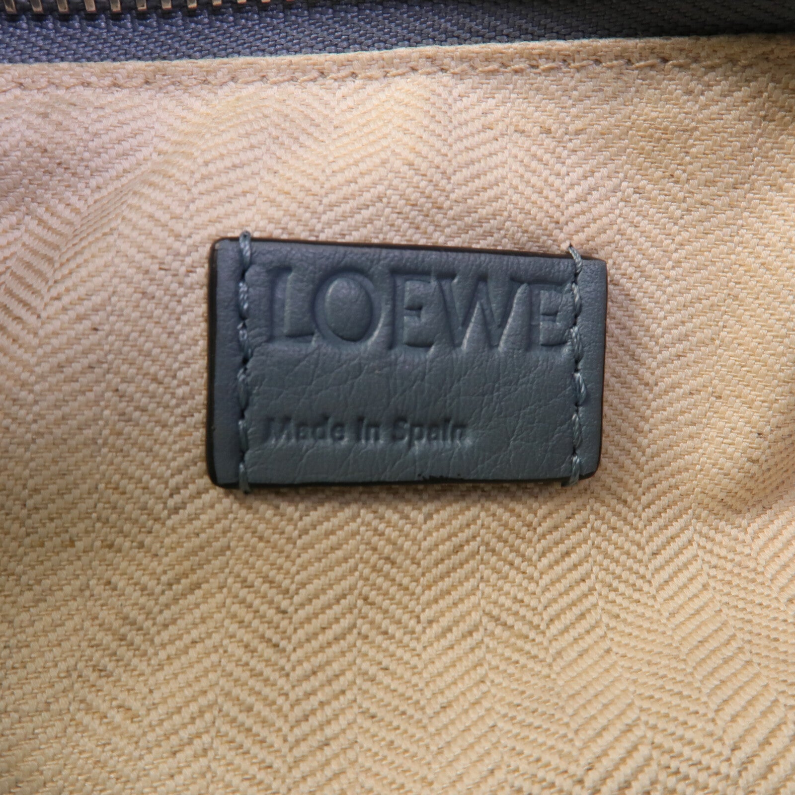 LOEWE 牛皮皮革Puzzle手挽肩背兩用袋