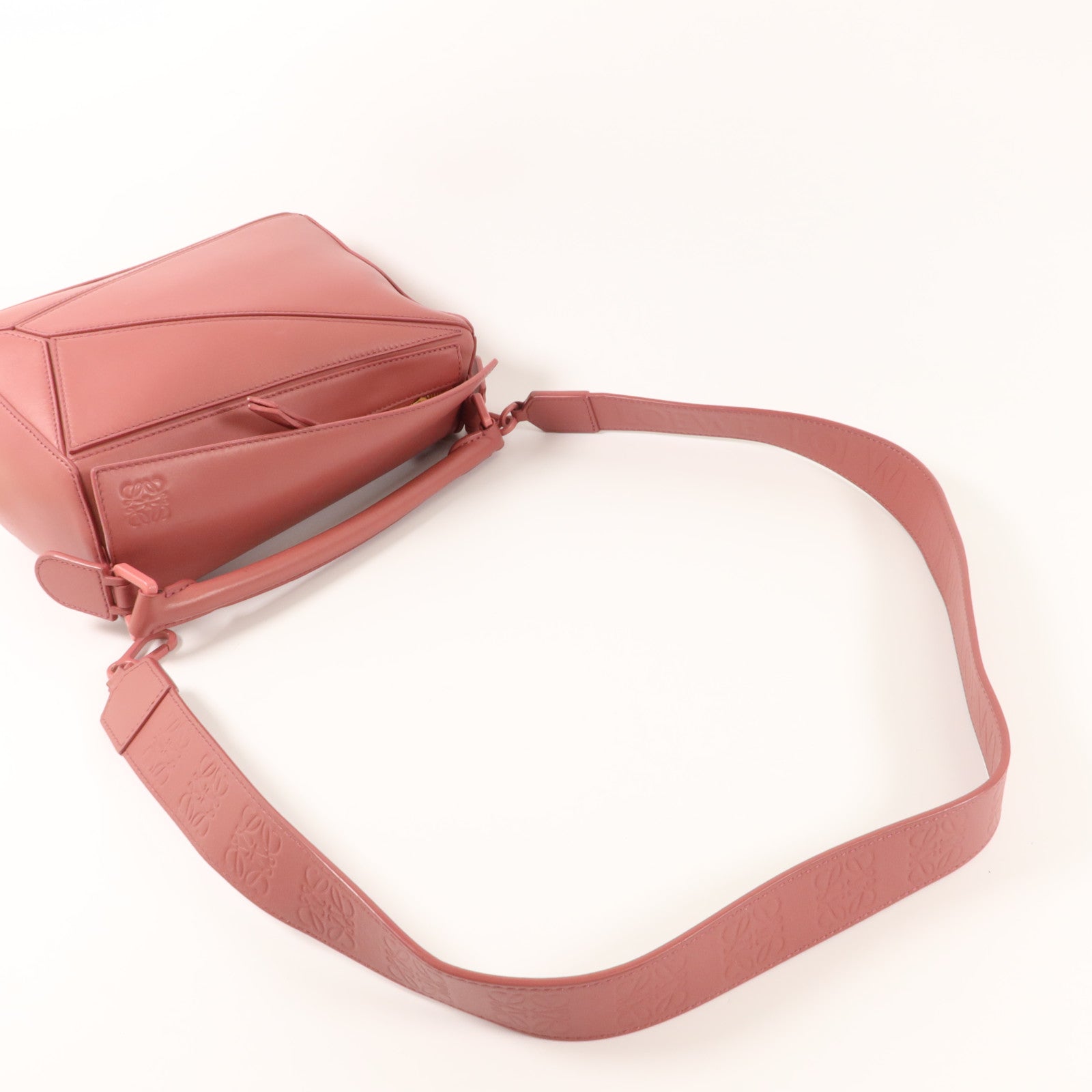 LOEWE 牛皮皮革Puzzle手挽肩背兩用袋