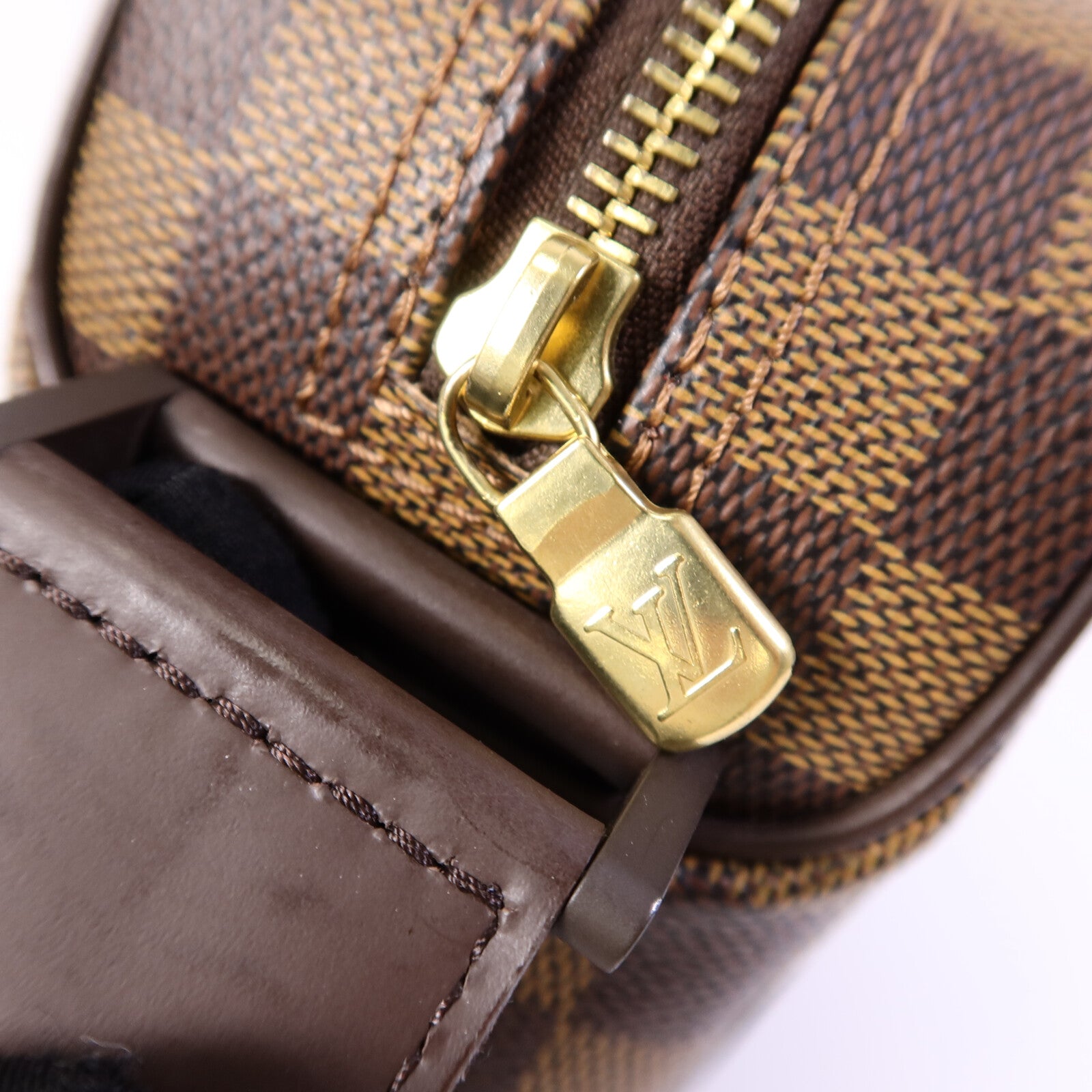 LOUIS VUITTON Damier Olaf PM肩背袋