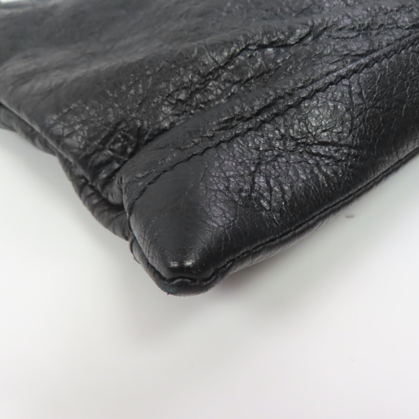 BALENCIAGA 牛皮皮革Pouch銀扣手拿包黑色