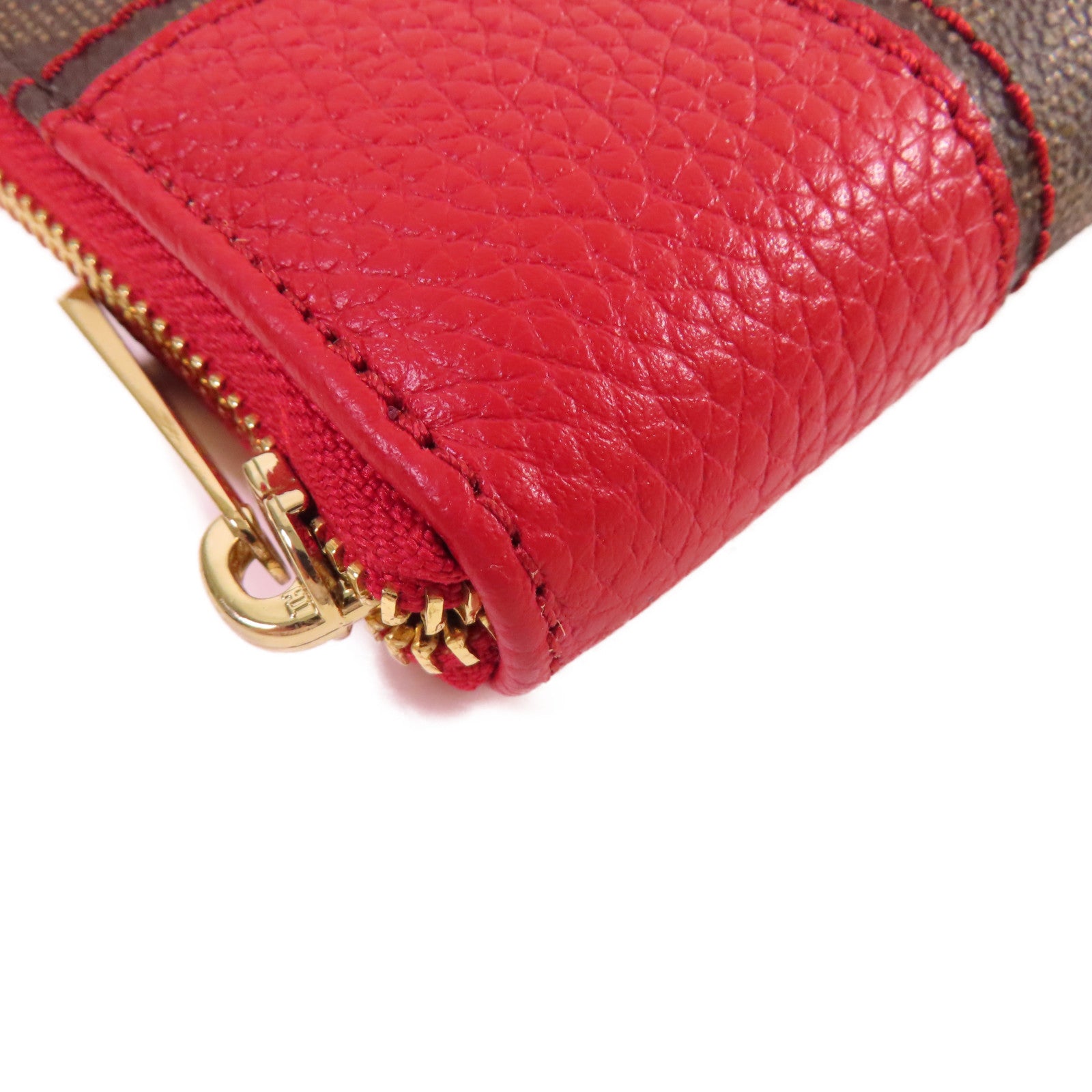 Michael Kors 塗層帆布Round Long Wallet金扣拉鏈長錢包啡色/紅色