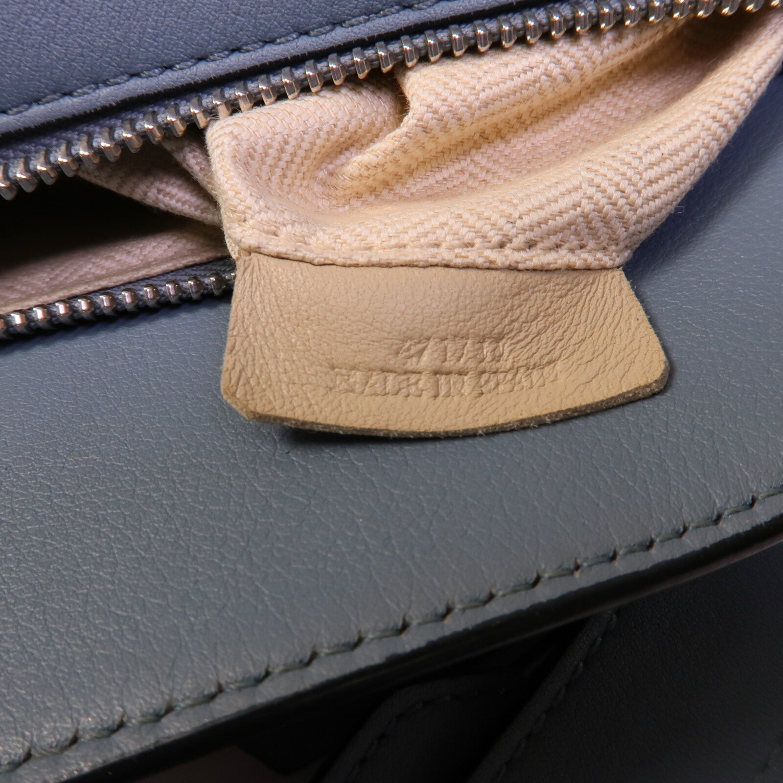 LOEWE 牛皮皮革Puzzle手挽肩背兩用袋