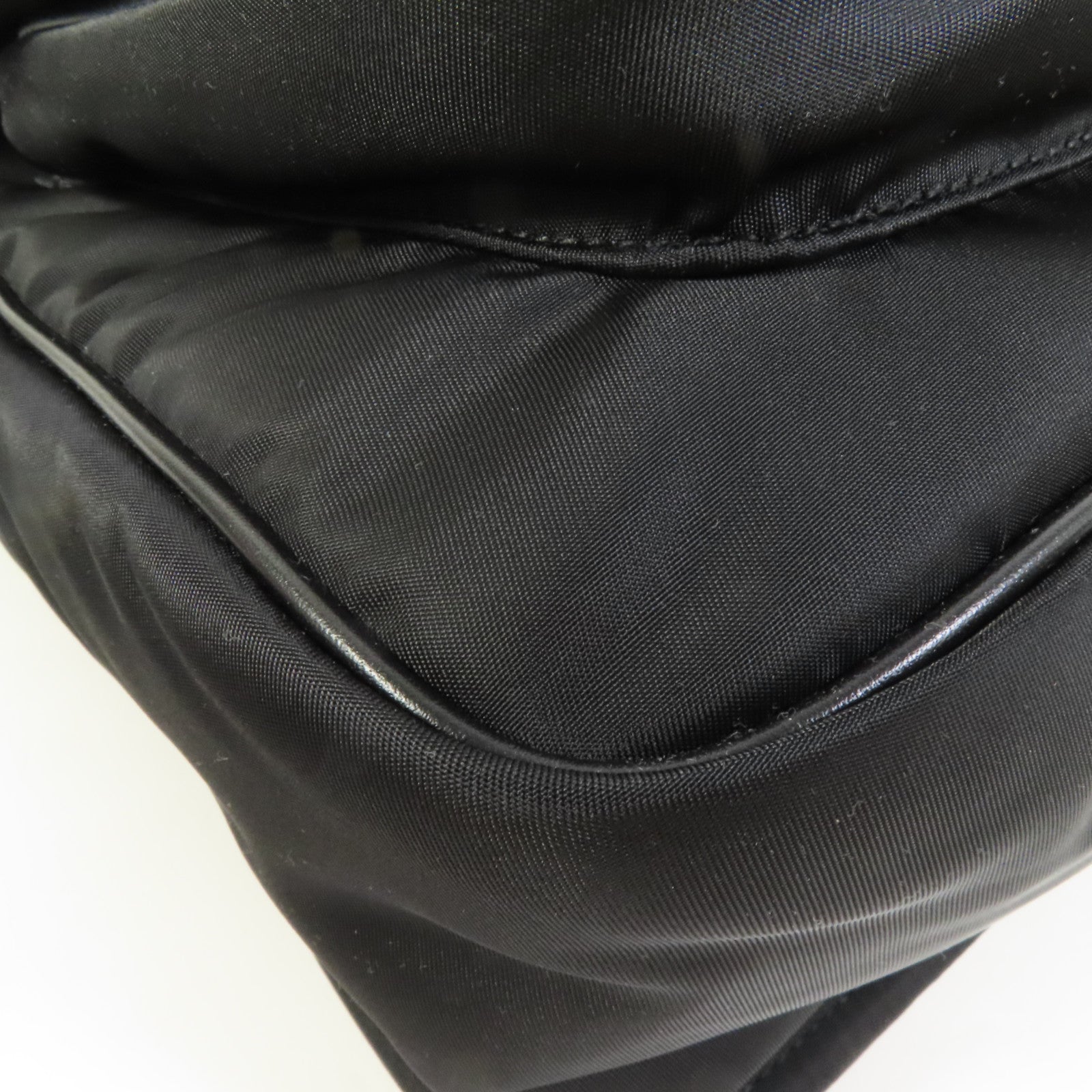 SAINT LAURENT 尼龍Niki Messaage Bag肩背袋