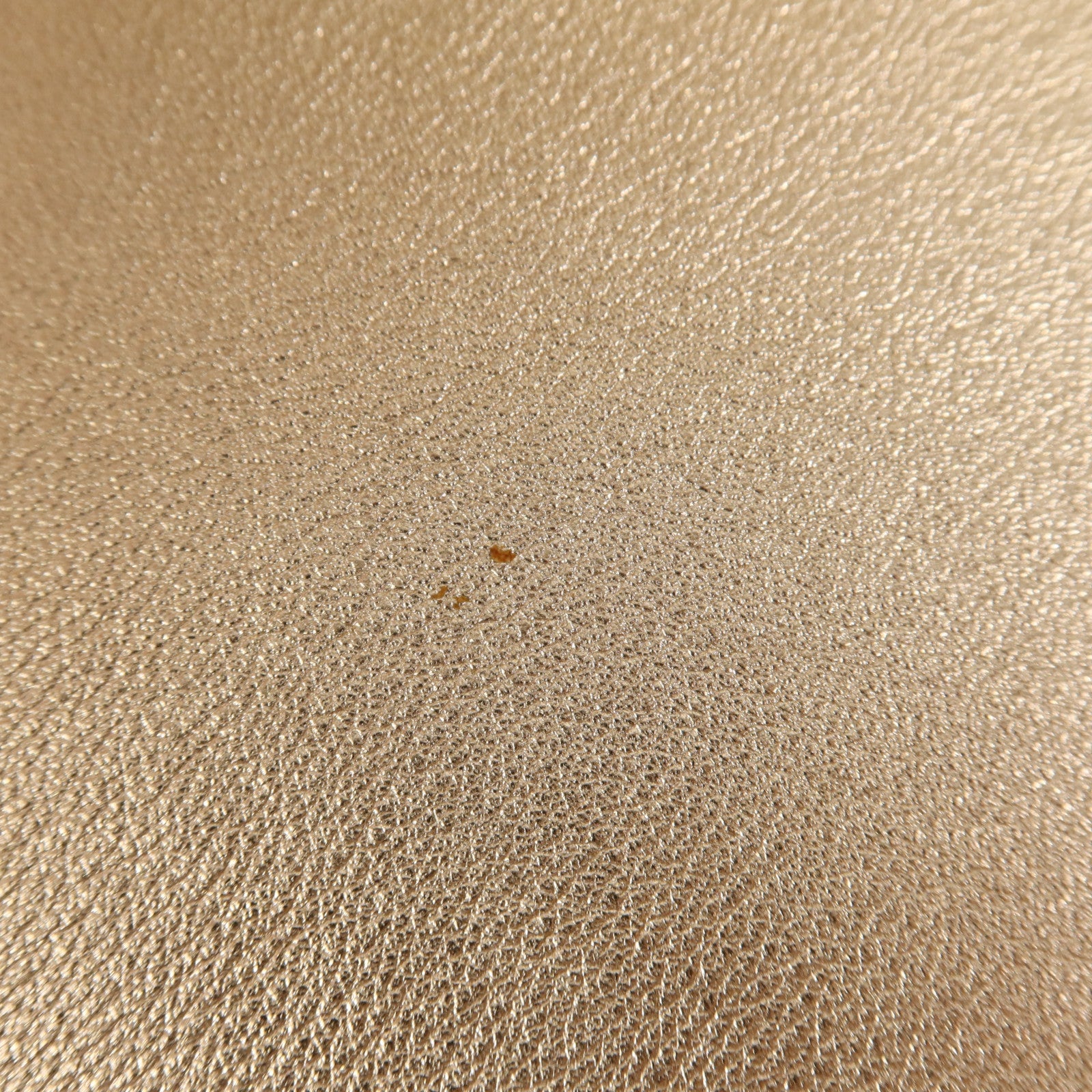 CHANEL 牛皮皮革Boy 28金扣鏈帶肩背袋