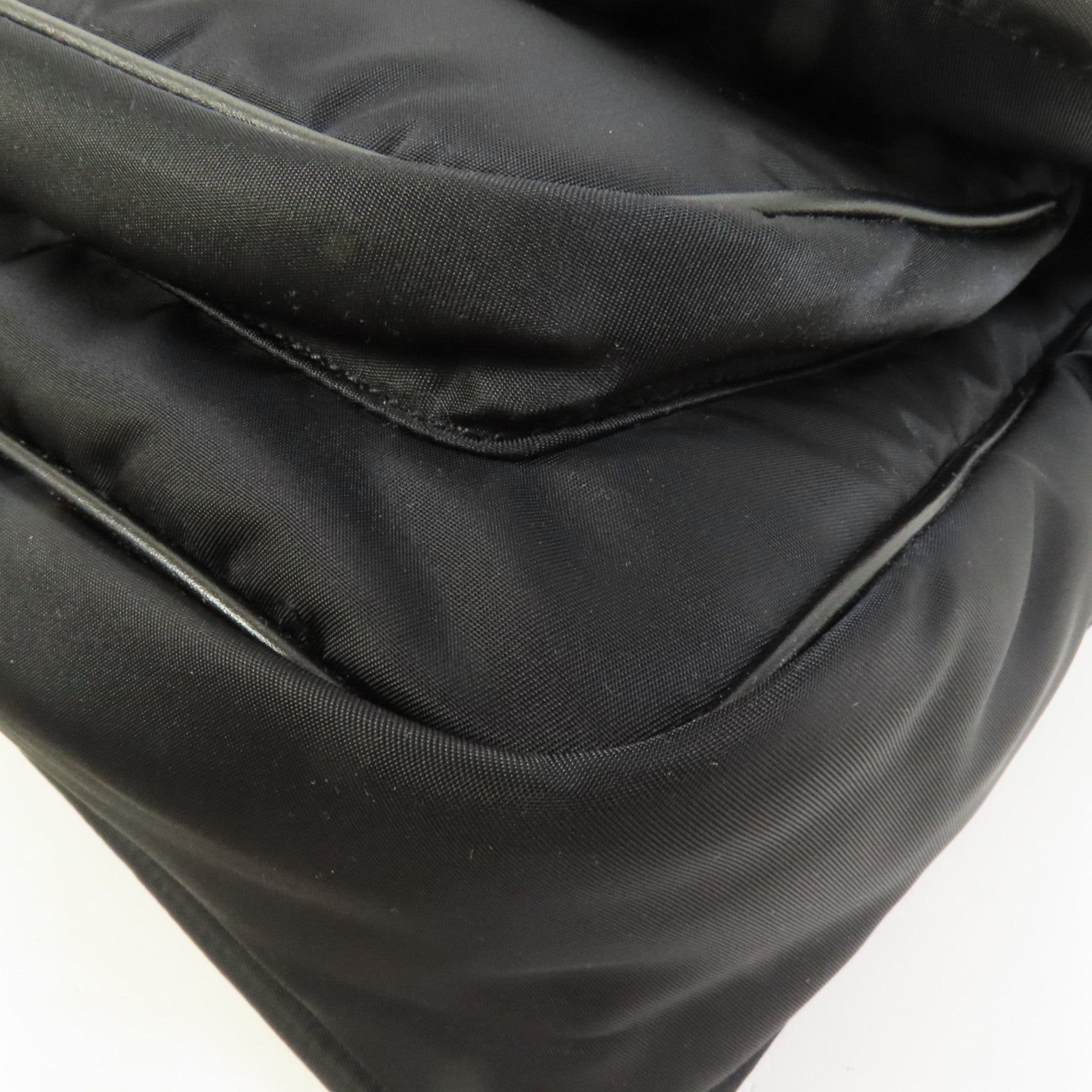 SAINT LAURENT 尼龍Niki Messaage Bag肩背袋