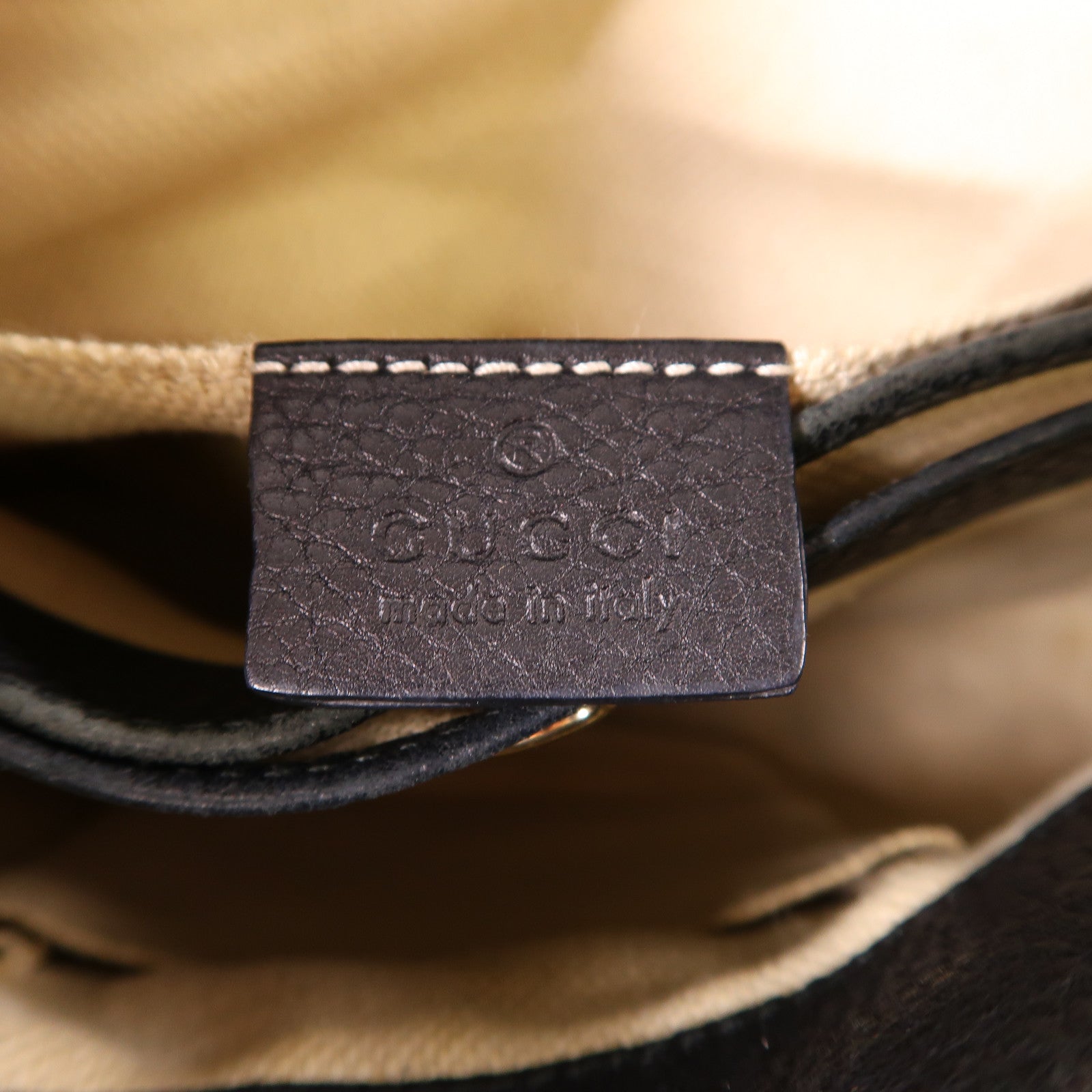 GUCCI 牛皮皮革Shoulder Bag銀扣鏈帶肩背袋