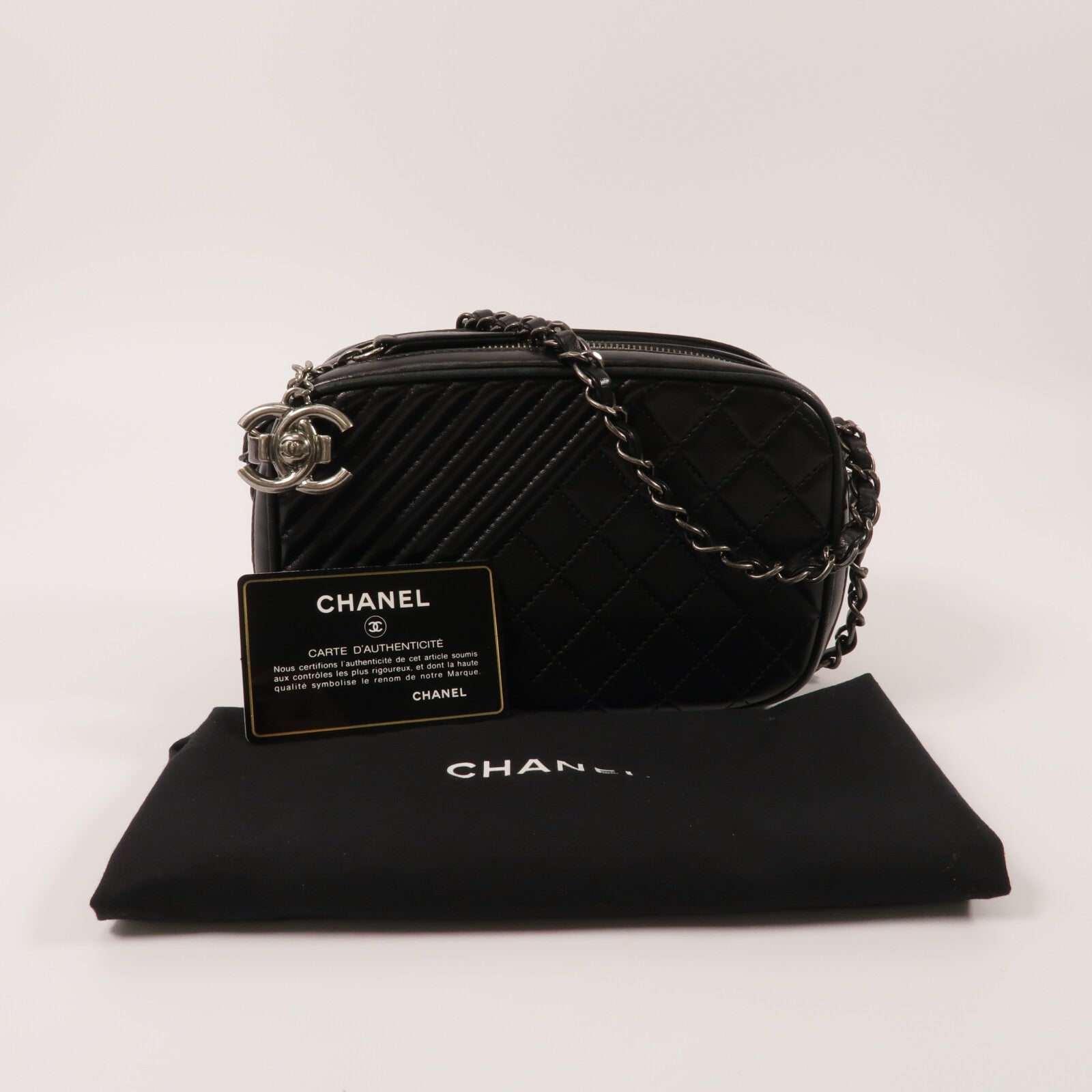 CHANEL 牛皮皮革Coco Boy Camera Bag鏈帶肩背袋
