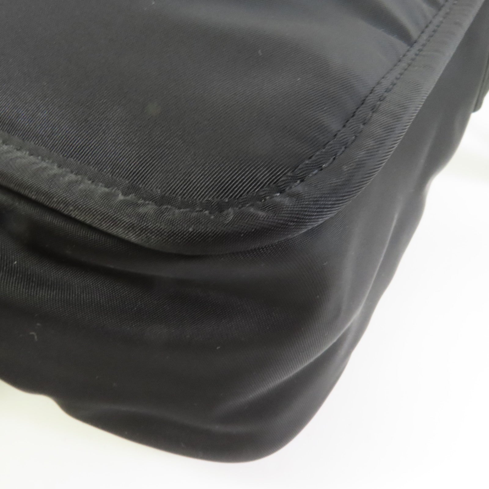 SAINT LAURENT 尼龍Niki Messaage Bag肩背袋