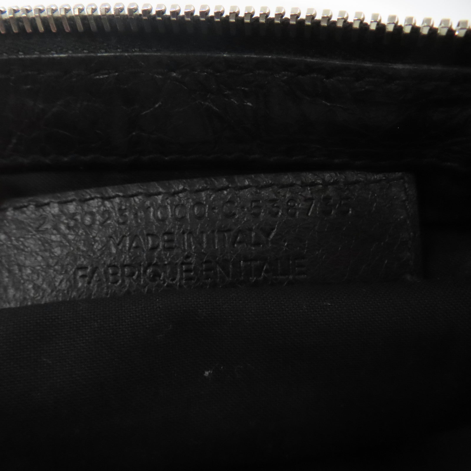 BALENCIAGA 牛皮皮革Pouch銀扣手拿包黑色