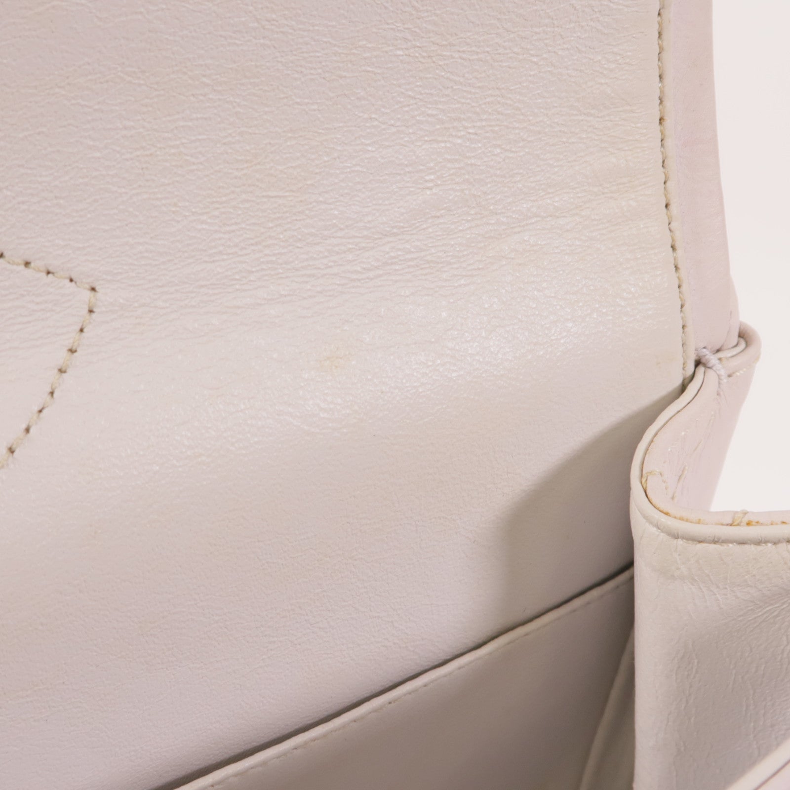 CHANEL 牛皮皮革2.55 Jumbo鏈帶肩背袋