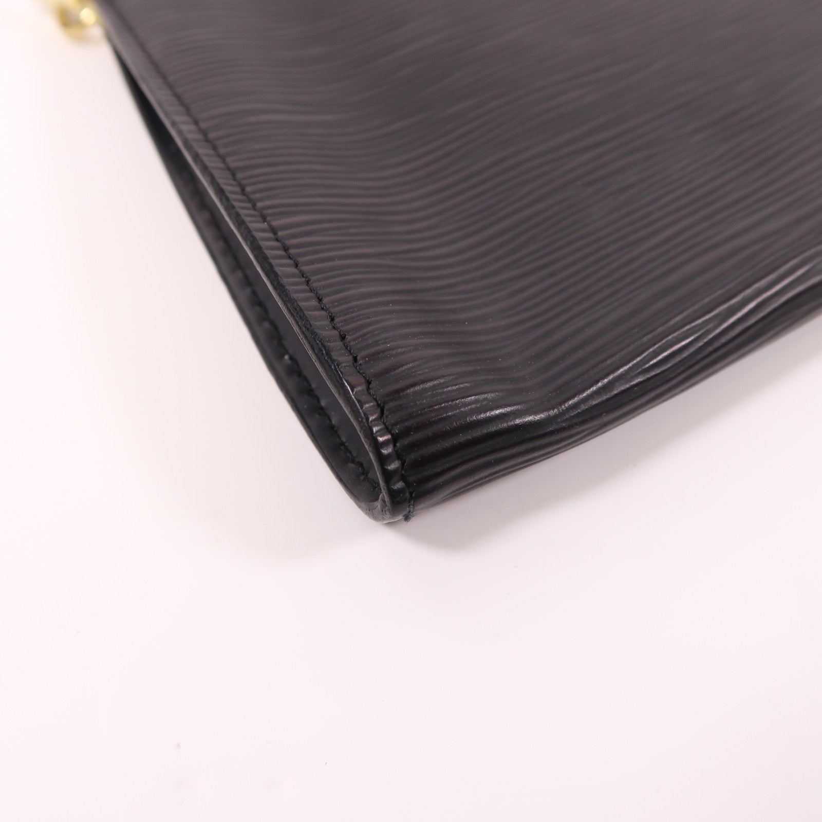 LOUIS VUITTON Epi Pochette Accessories Pouch金扣手挽袋