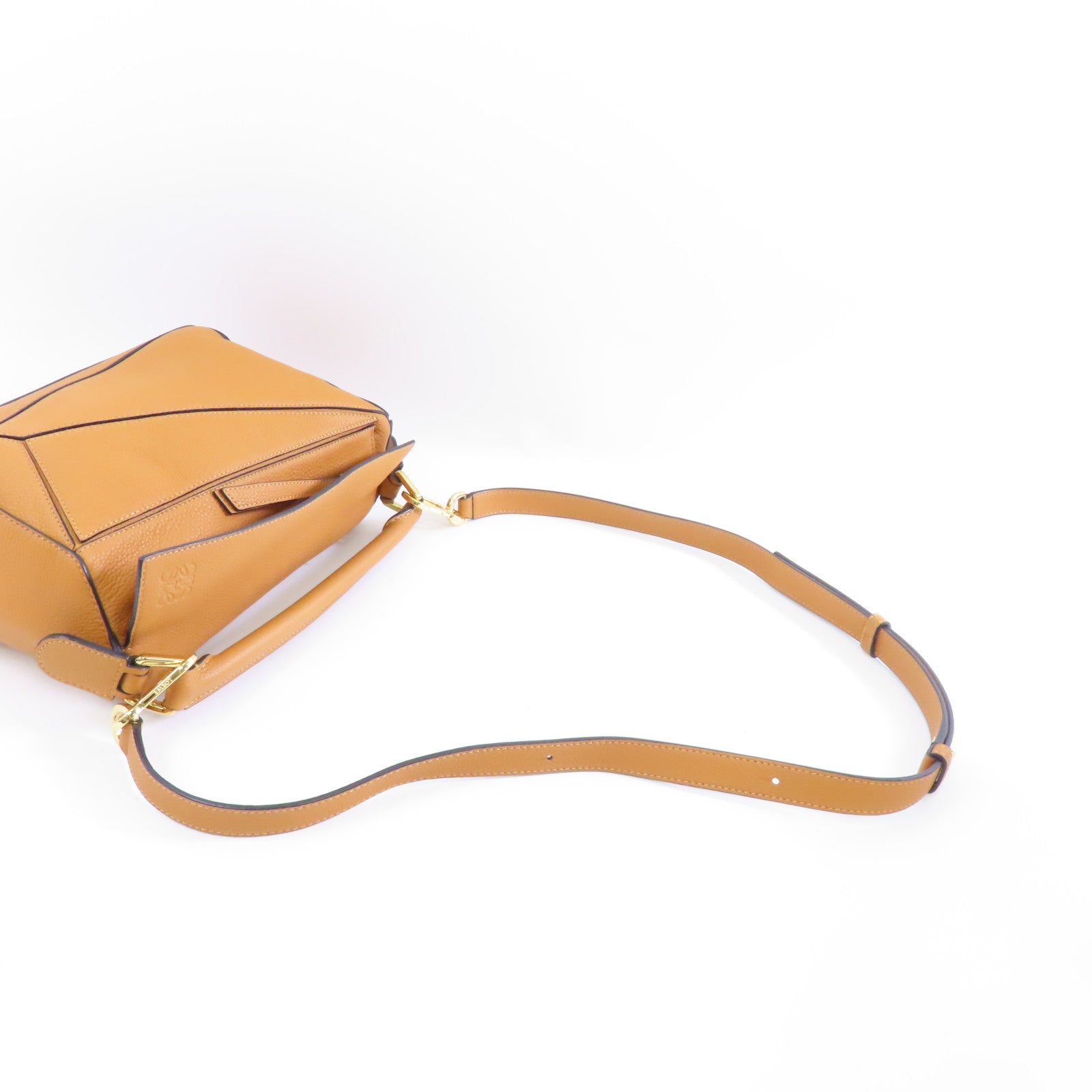 LOEWE 牛皮皮革Puzzle Small金扣手挽肩背兩用袋棕色