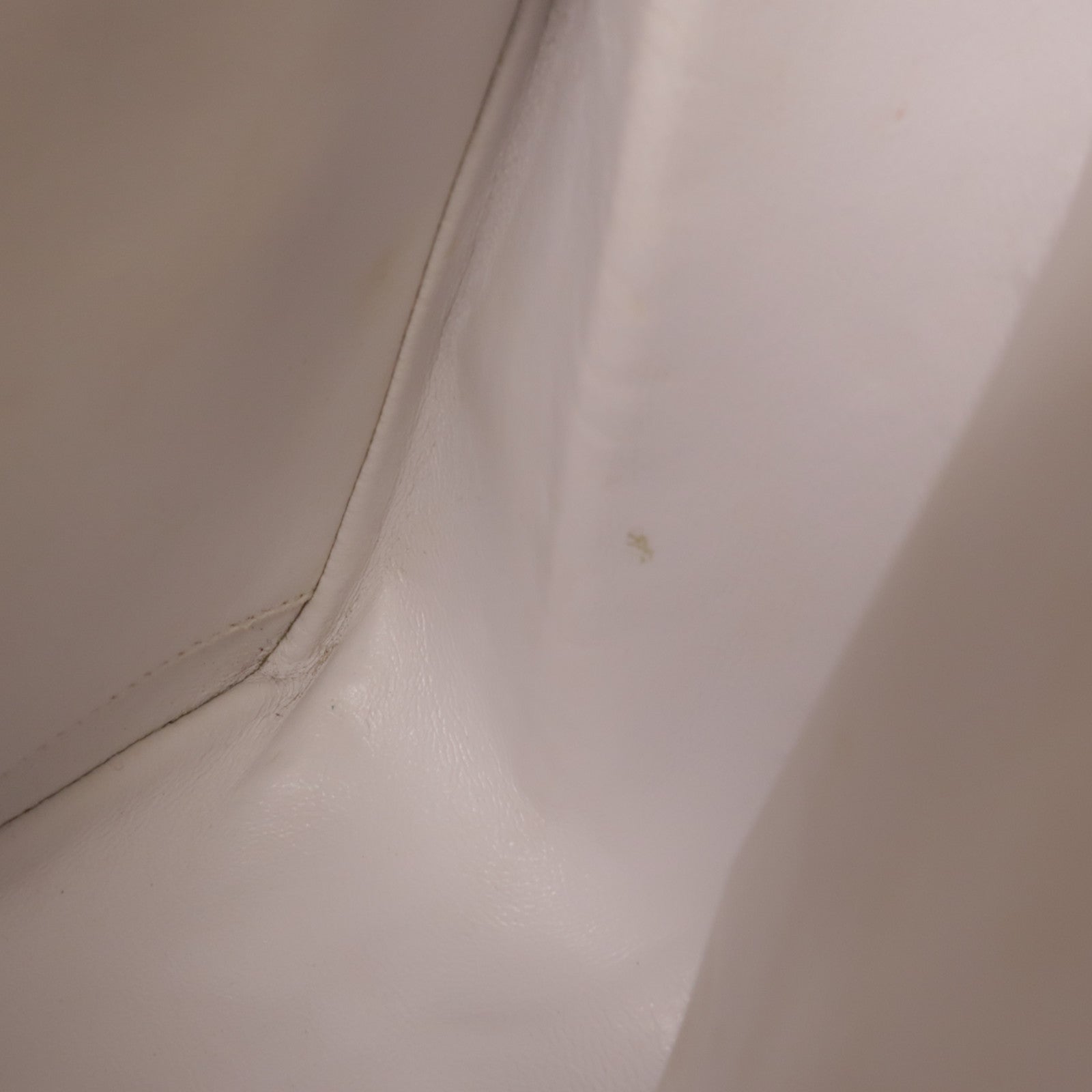 CHANEL 牛皮皮革2.55 Jumbo鏈帶肩背袋