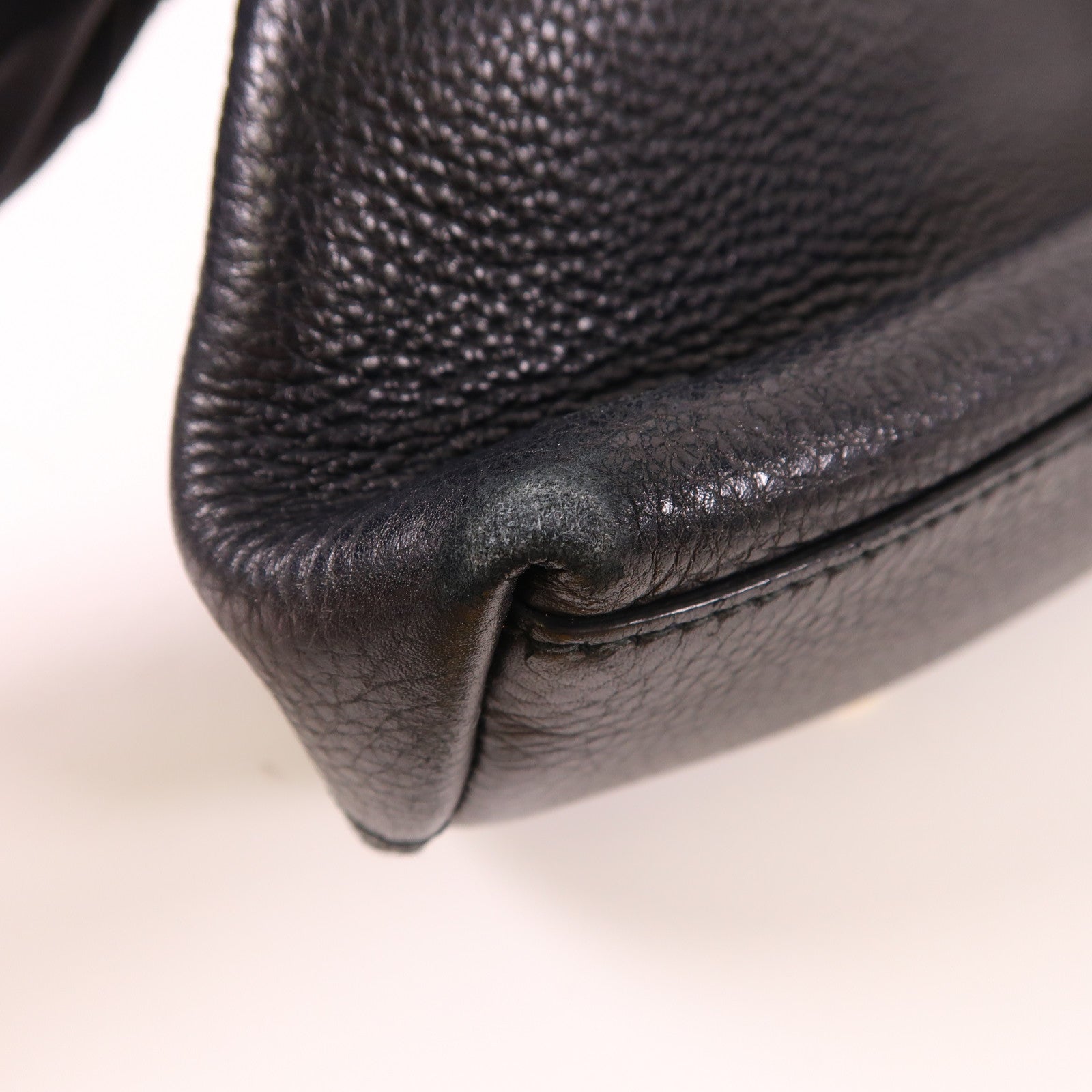 GUCCI 牛皮皮革Shoulder Bag銀扣鏈帶肩背袋