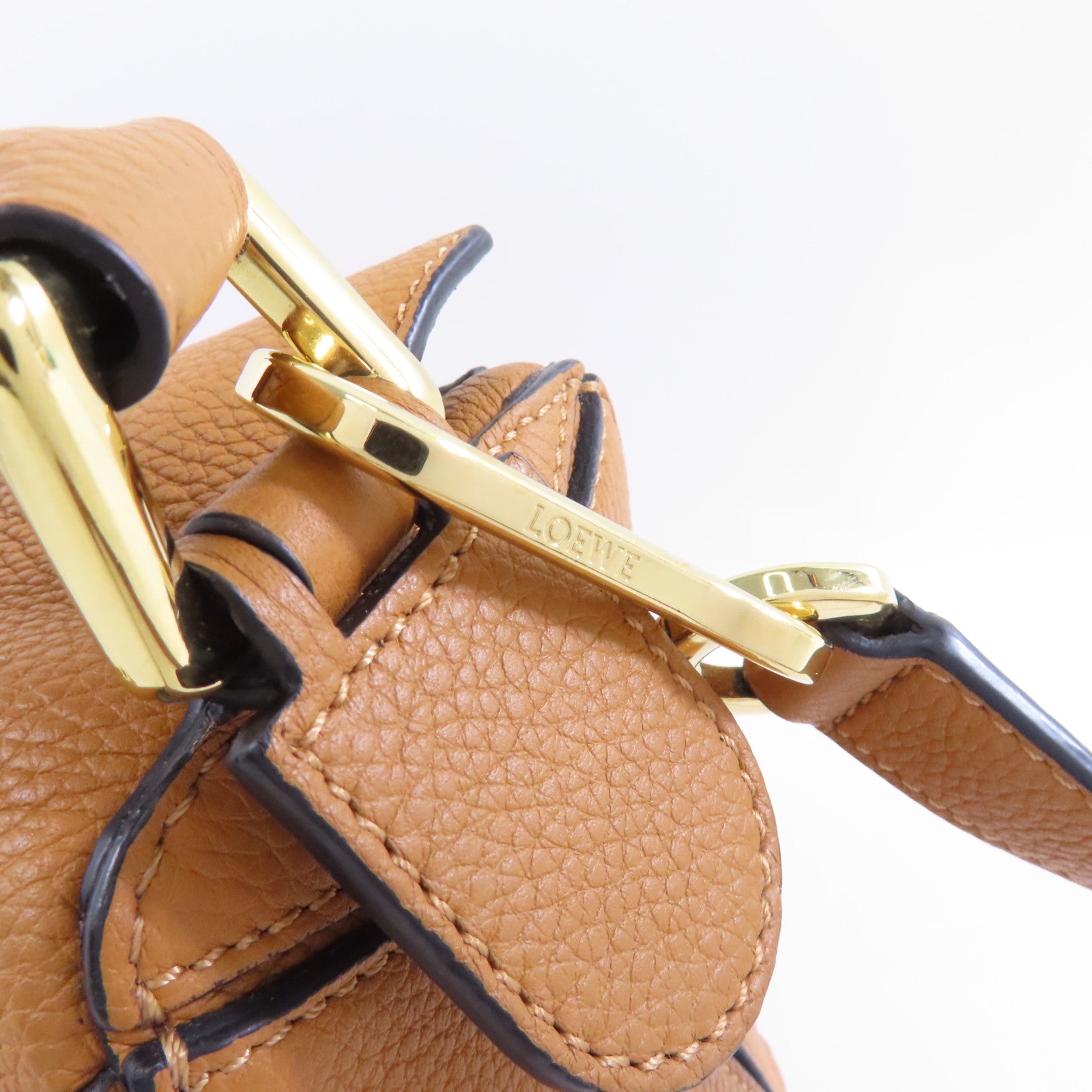 LOEWE 牛皮皮革Puzzle Small金扣手挽肩背兩用袋棕色