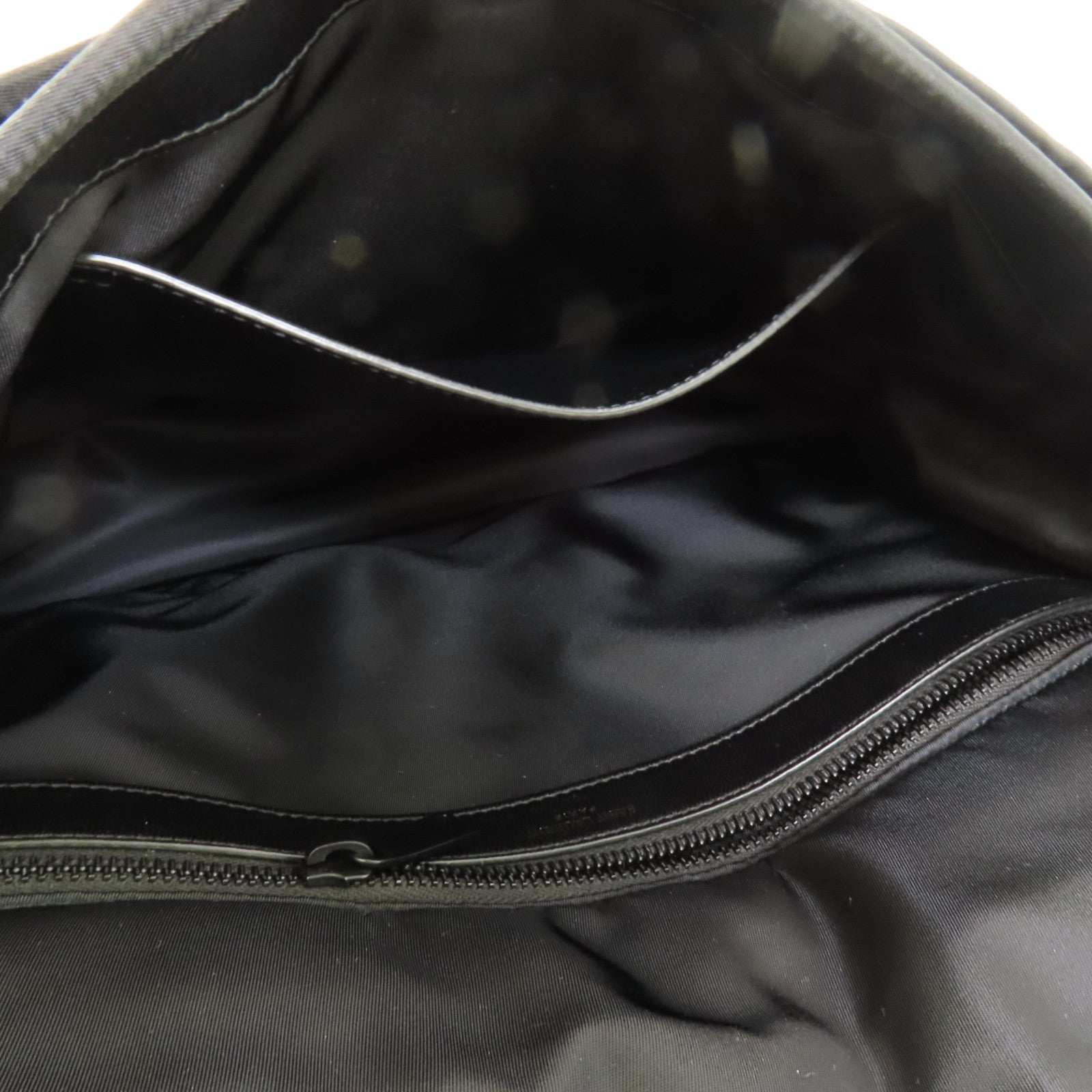 SAINT LAURENT 尼龍Niki Messaage Bag肩背袋