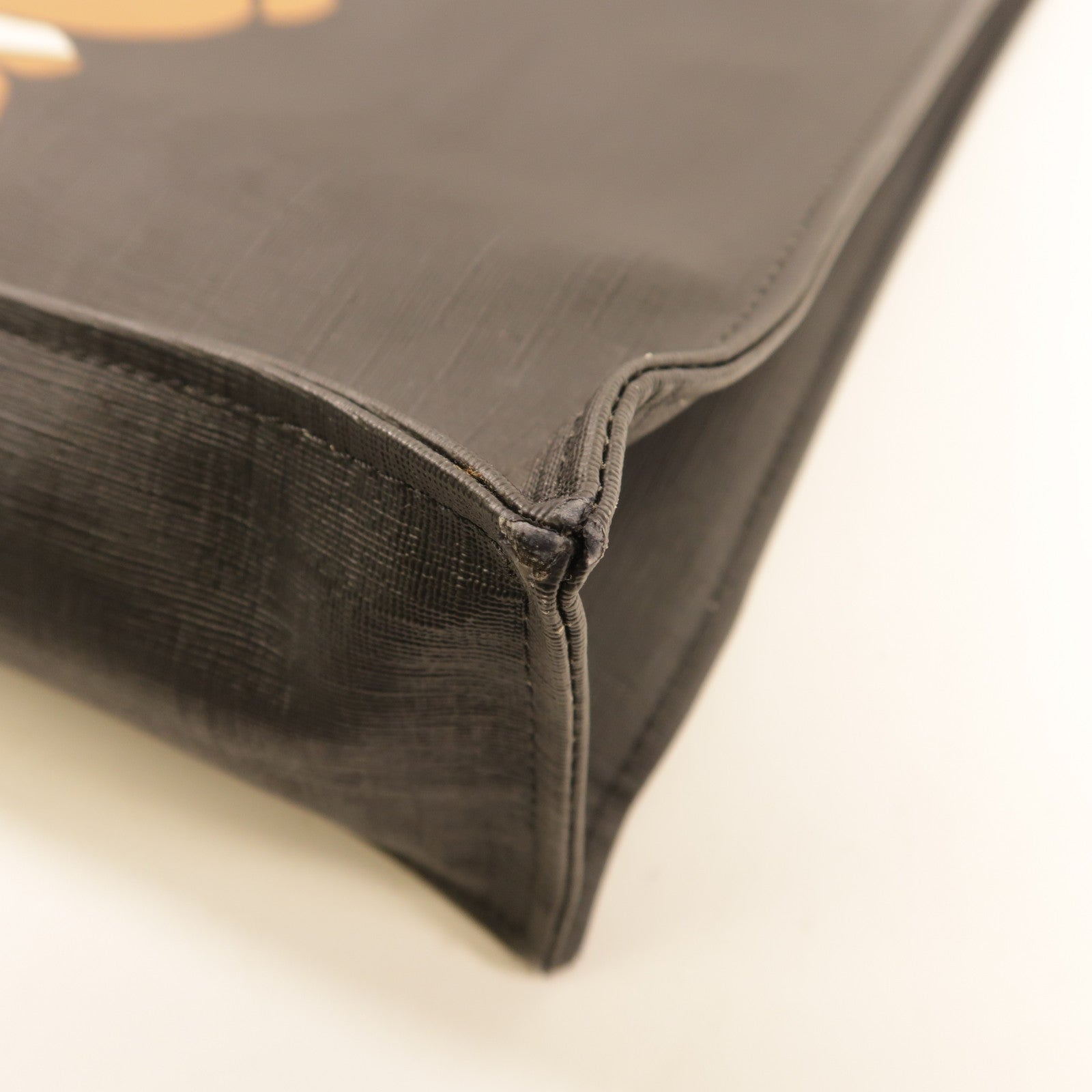 MOSCHINO 牛皮皮革Tote Bag金扣手挽袋黑色