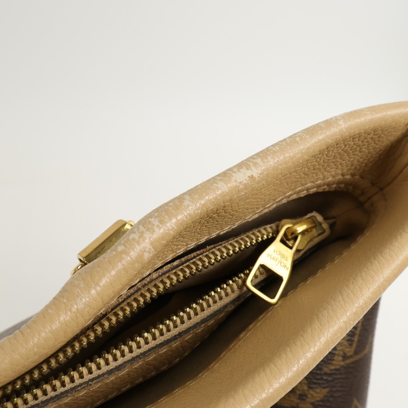 LOUIS VUITTON 牛皮皮革/Monogram Pallas Shopper鏈帶手挽袋