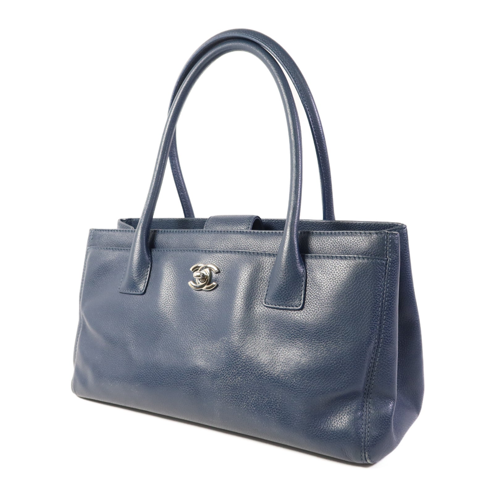 CHANEL 牛皮皮革Shoulder Bag銀扣肩背袋