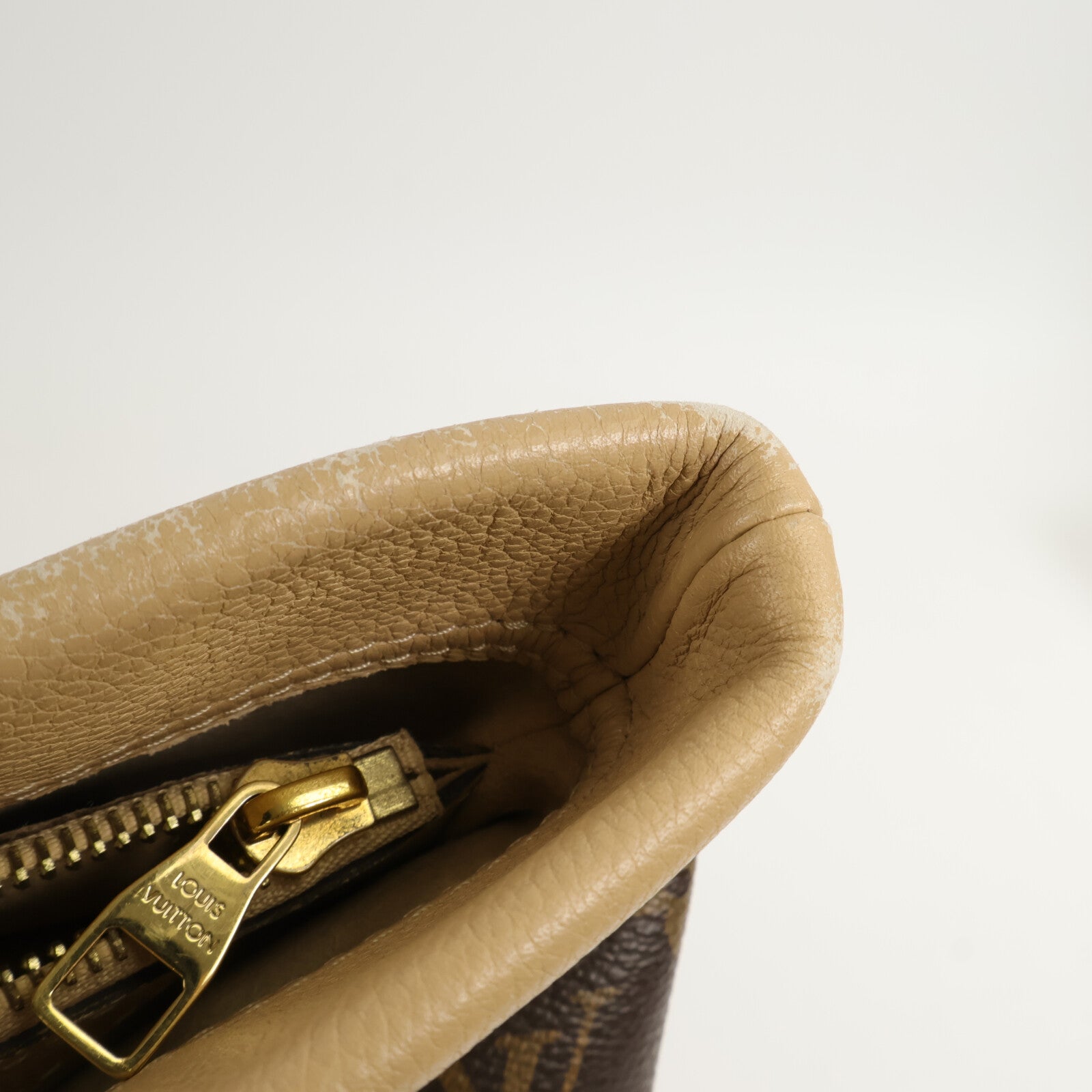 LOUIS VUITTON 牛皮皮革/Monogram Pallas Shopper鏈帶手挽袋