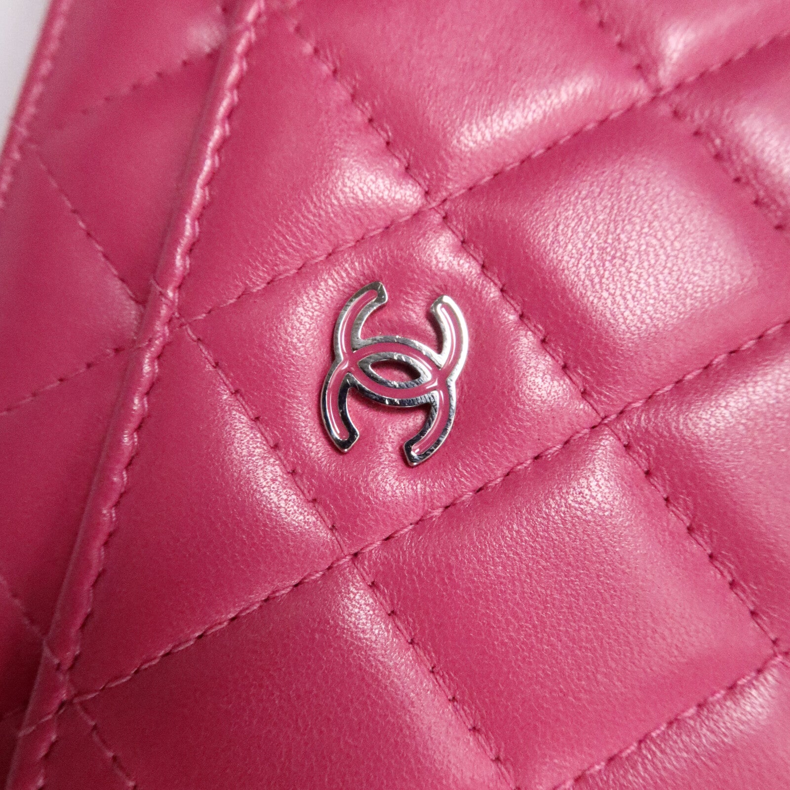 CHANEL 羊皮皮革WOC Wallet On Chain鏈帶肩背袋