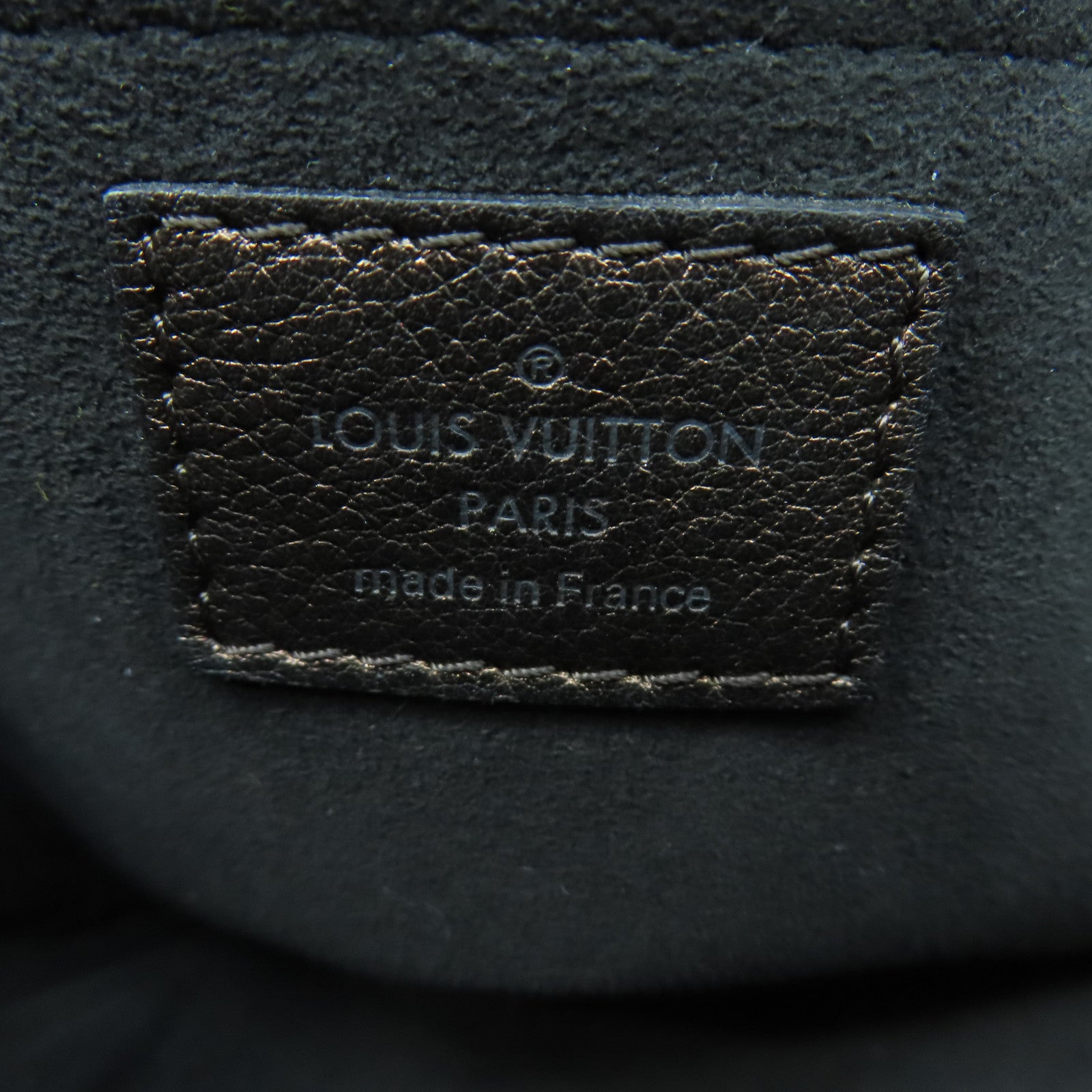 LOUIS VUITTON **【清倉大減價】Mahina Mahina XS銀扣肩背袋啡色