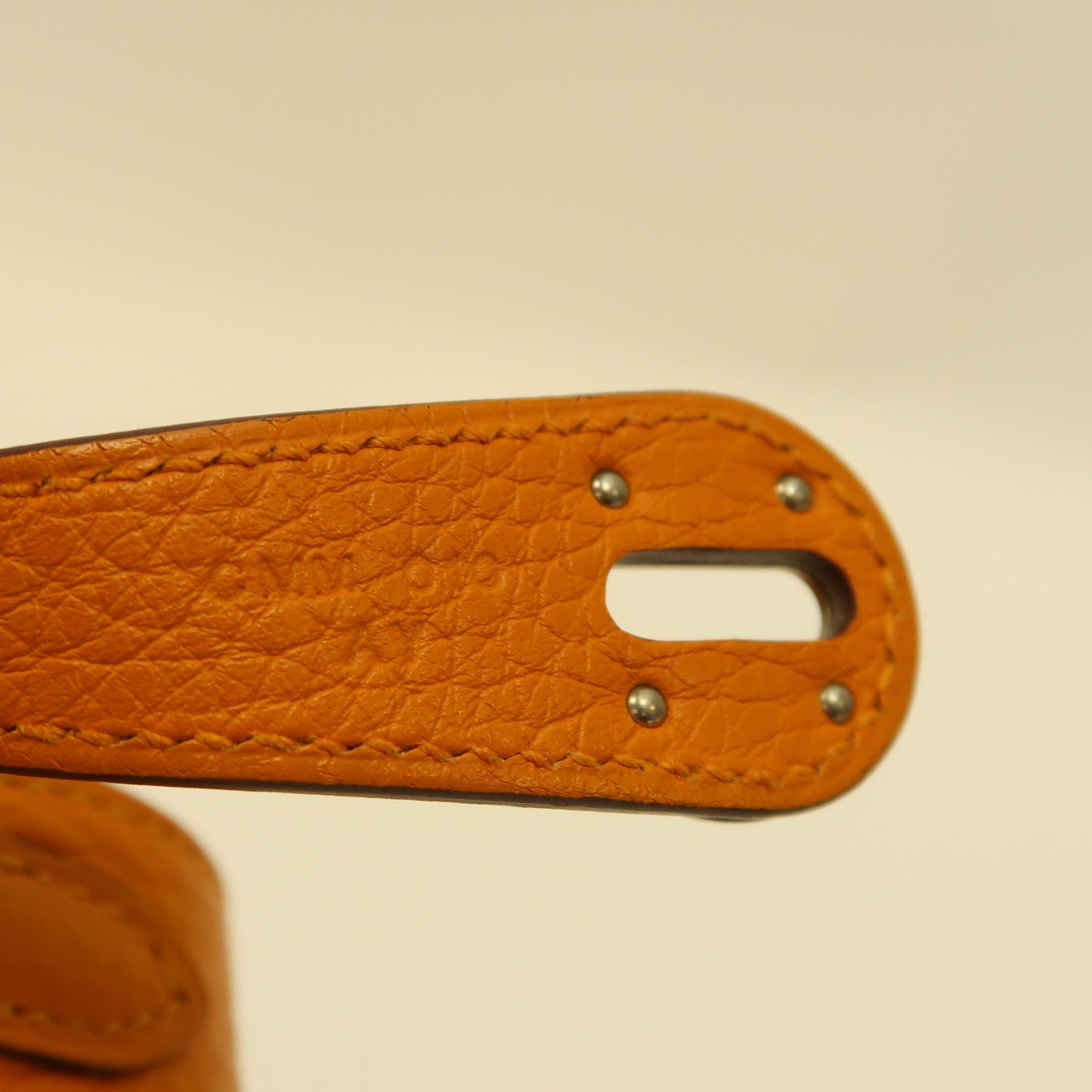 HERMES Clemence皮革Lindy 26銀扣手挽肩背兩用袋Apricot杏桃黃