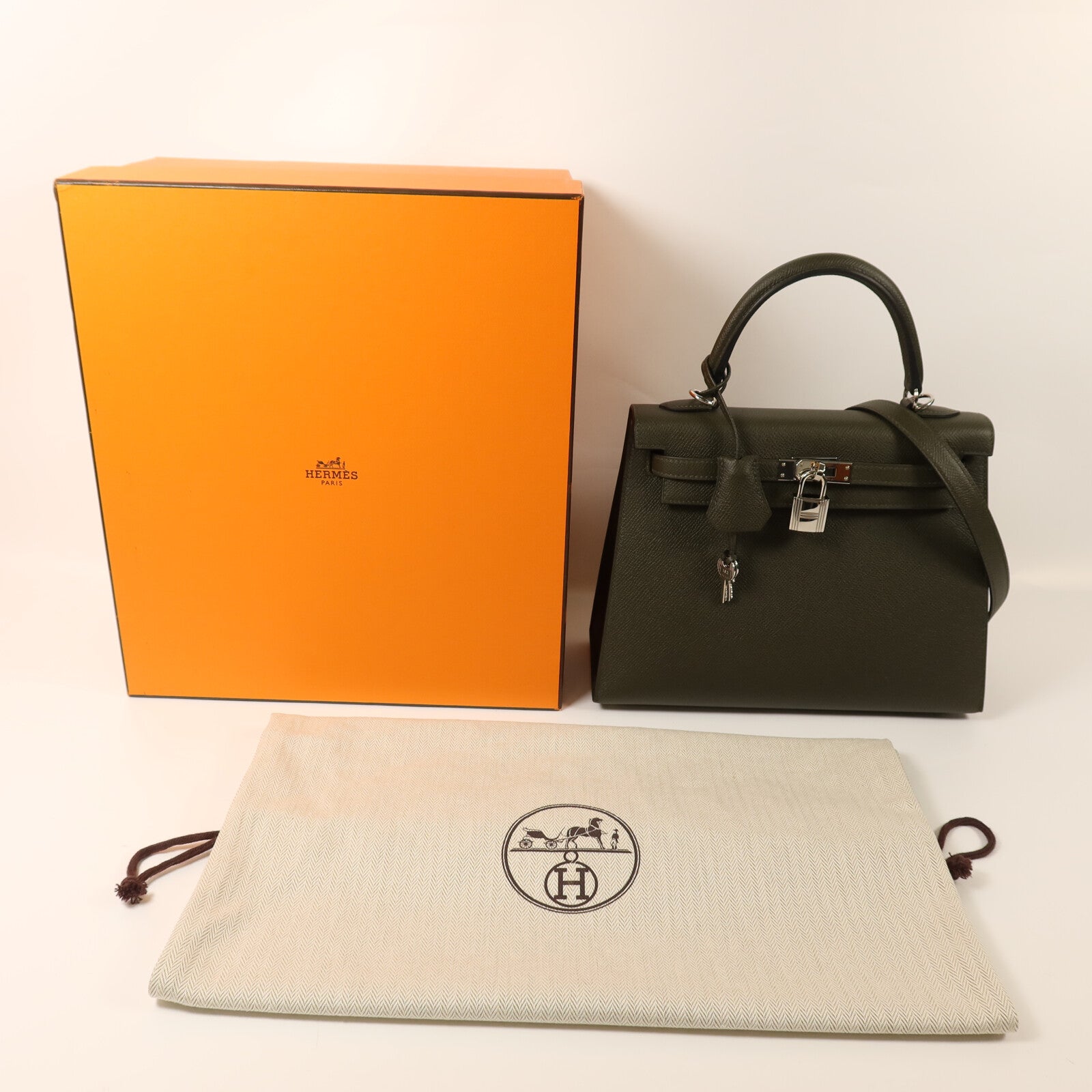 HERMES Epsom皮革Kelly 25銀扣手挽肩背兩用袋Vert de Gris