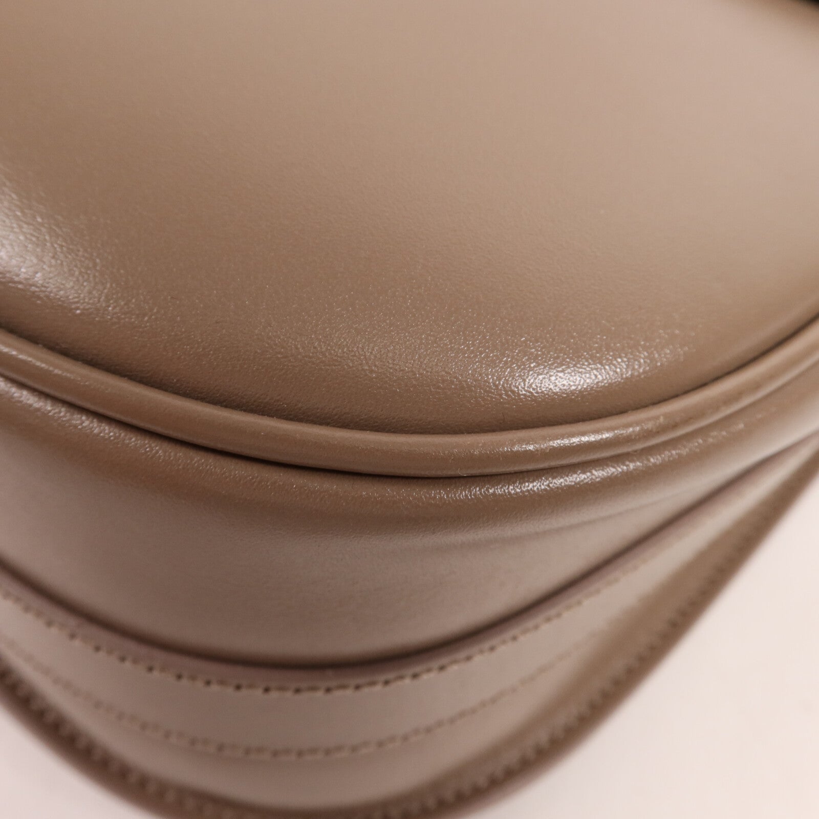 Dior 牛皮皮革Bobby Large金扣肩背袋