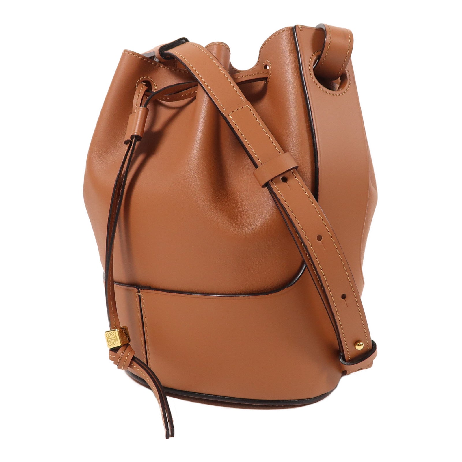 LOEWE 牛皮皮革Balloon金扣肩背袋