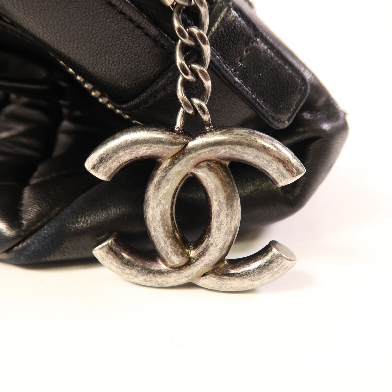 CHANEL 皮革Chain Shoulder Bag銀扣肩背袋