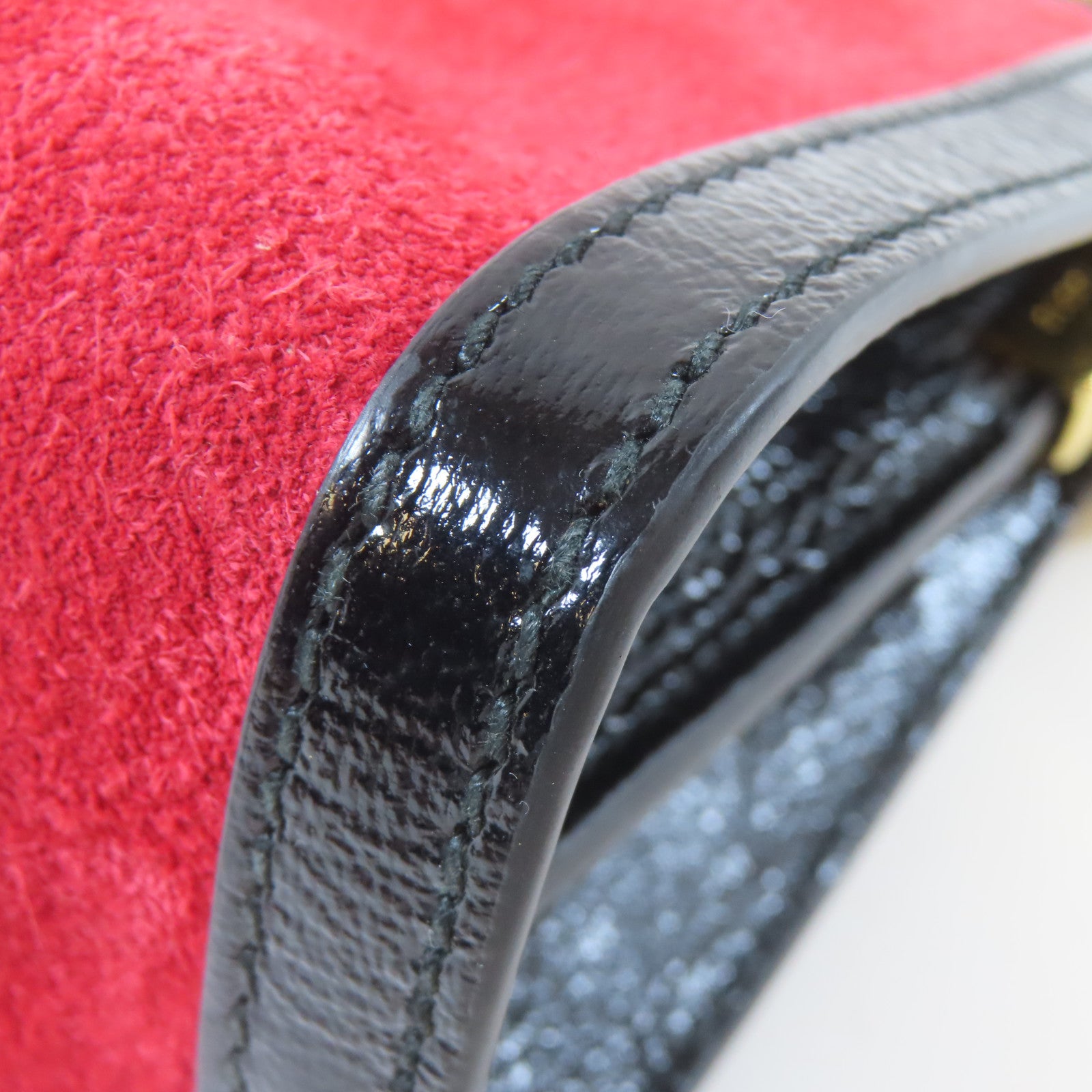 GUCCI 麂皮皮革Ophidia金扣鏈帶肩背袋紅色/黑色