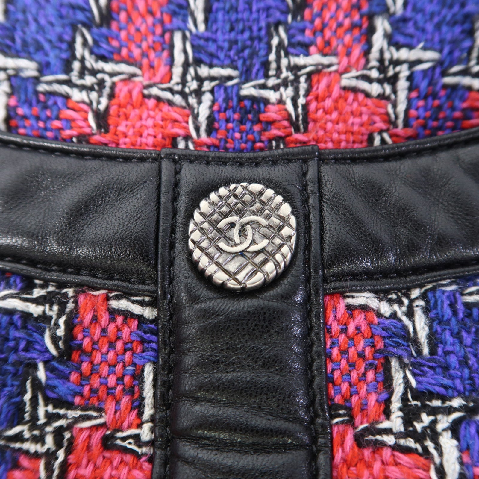 CHANEL 斜紋軟呢Shoulder Bag銀扣肩背袋