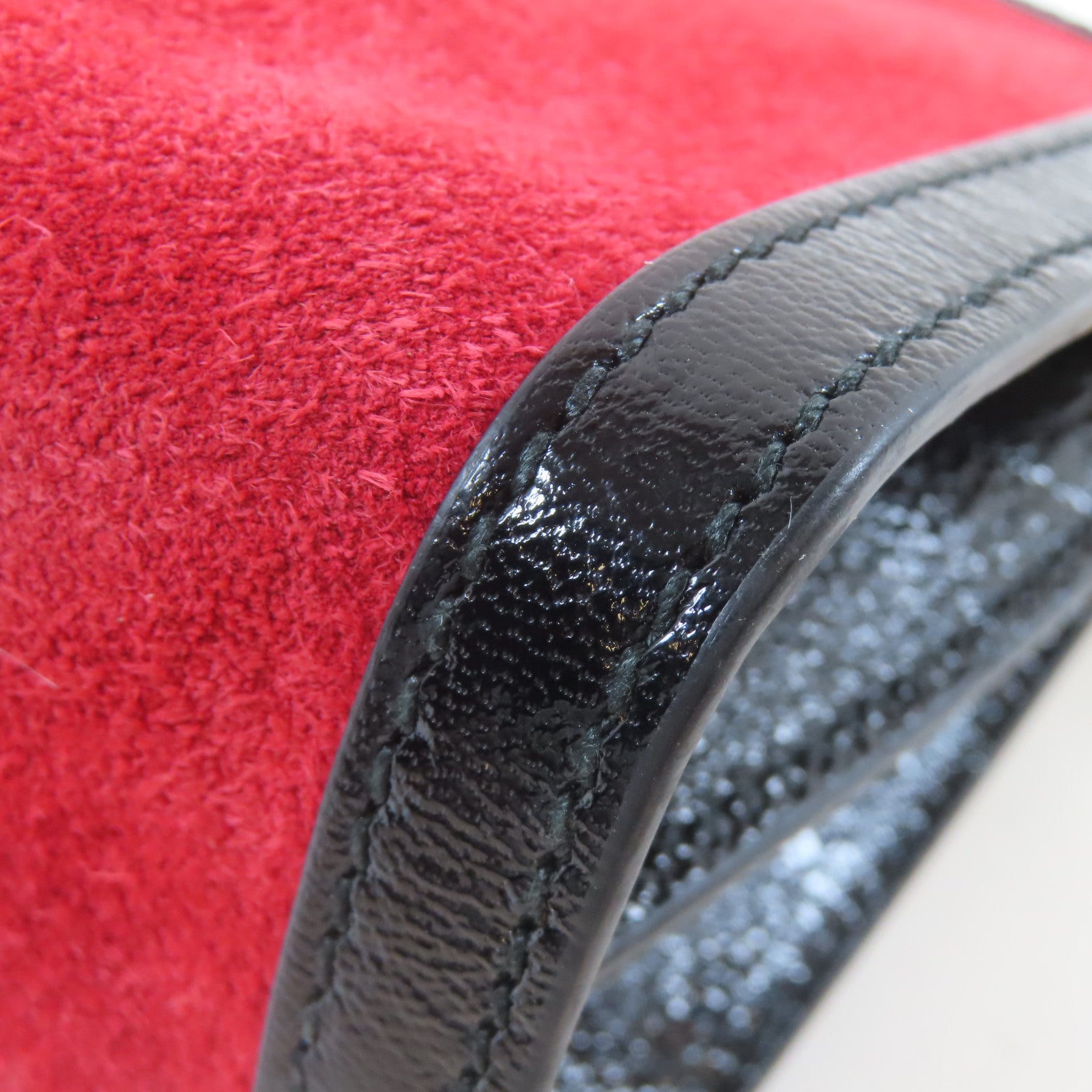 GUCCI 麂皮皮革Ophidia金扣鏈帶肩背袋紅色/黑色