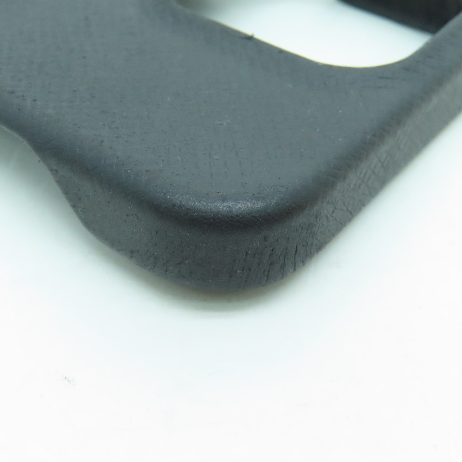 LOUIS VUITTON 【激減優惠】Monogram Graphite iPhone 13 Pro手機保護套灰色/黑色