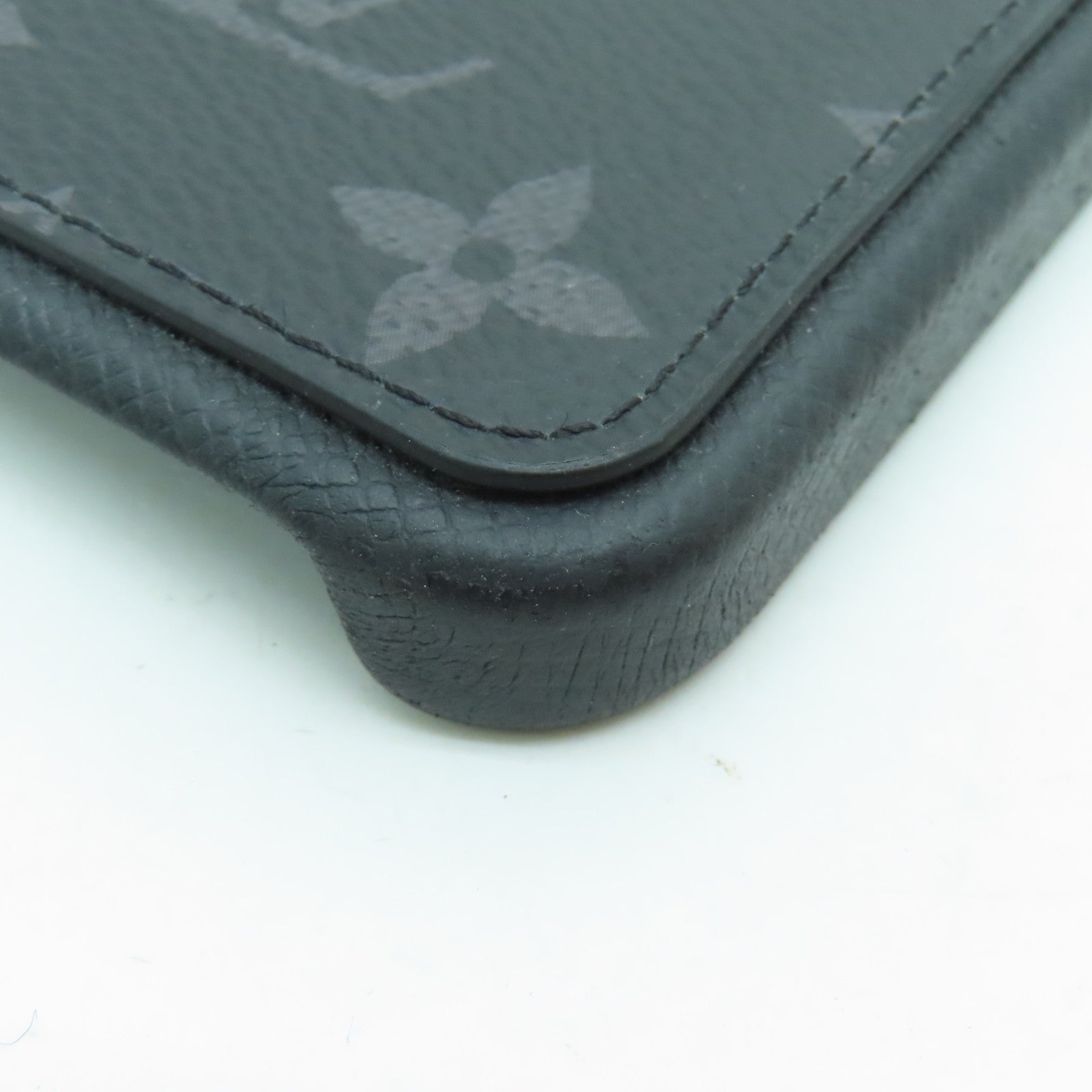 LOUIS VUITTON 【激減優惠】Monogram Graphite iPhone 13 Pro手機保護套灰色/黑色