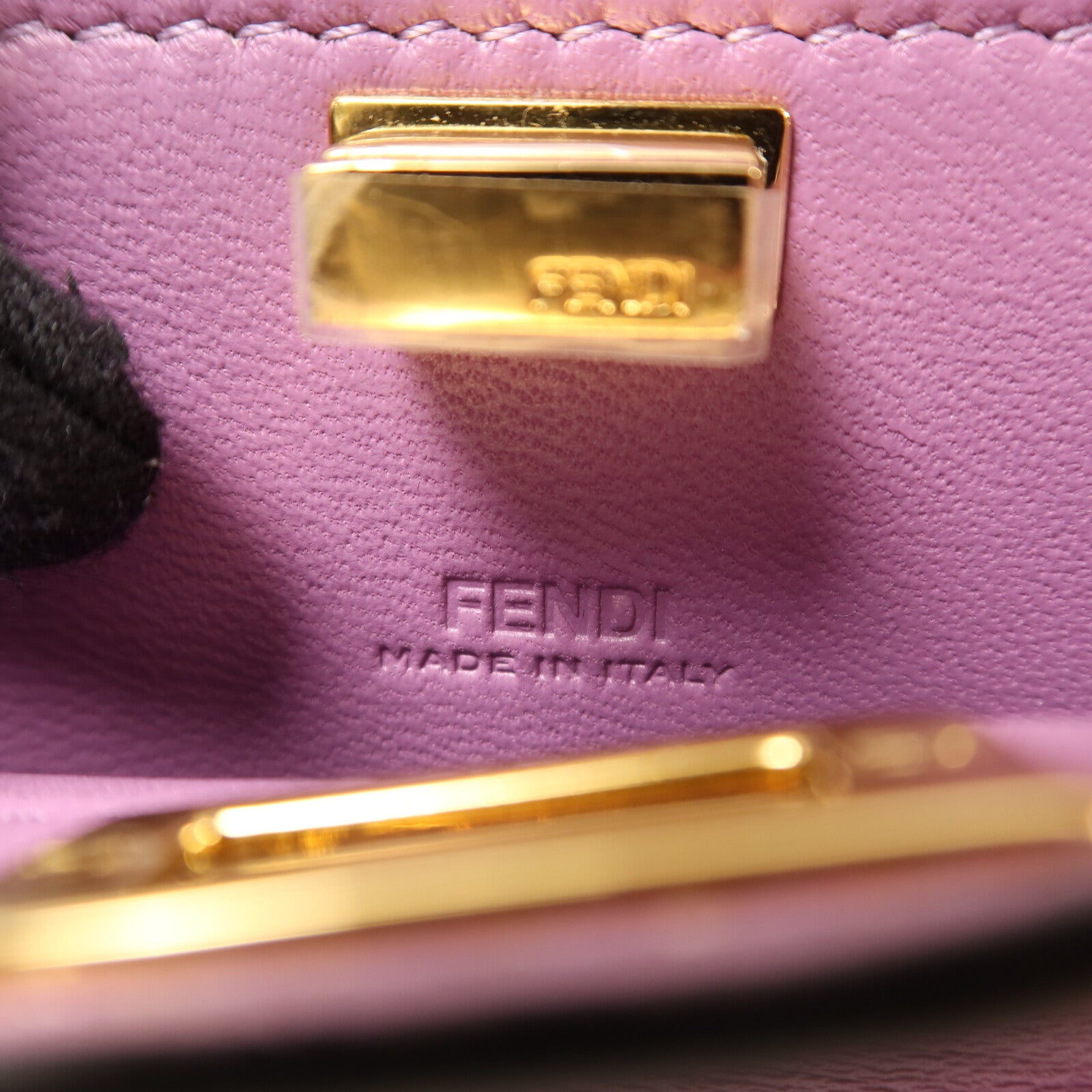 FENDI 牛皮皮革Nano Peekaboo金扣手挽肩背兩用袋
