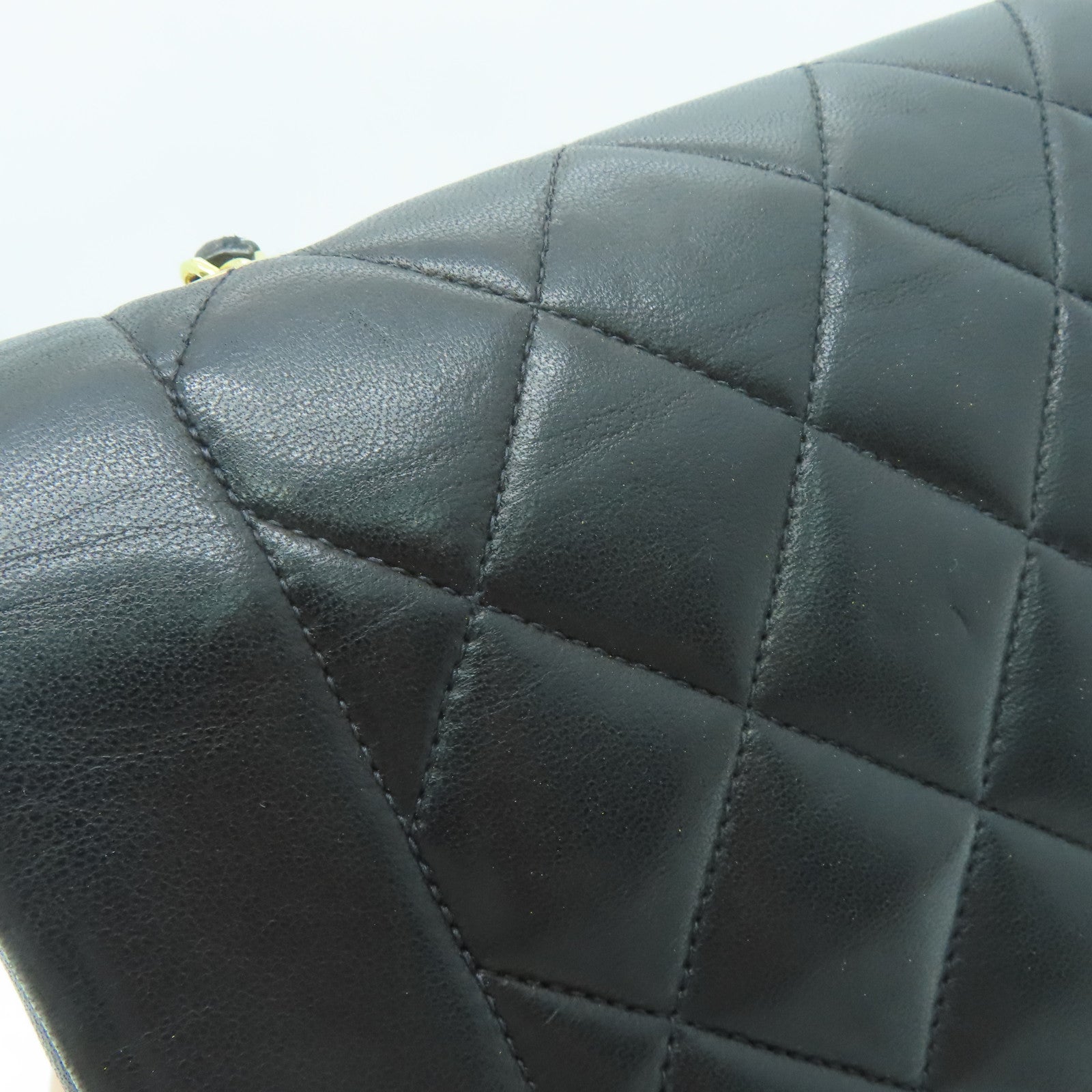 CHANEL 【激減優惠】菱格羊皮皮革Diana Chain Shoulder金扣鏈帶肩背袋黑色