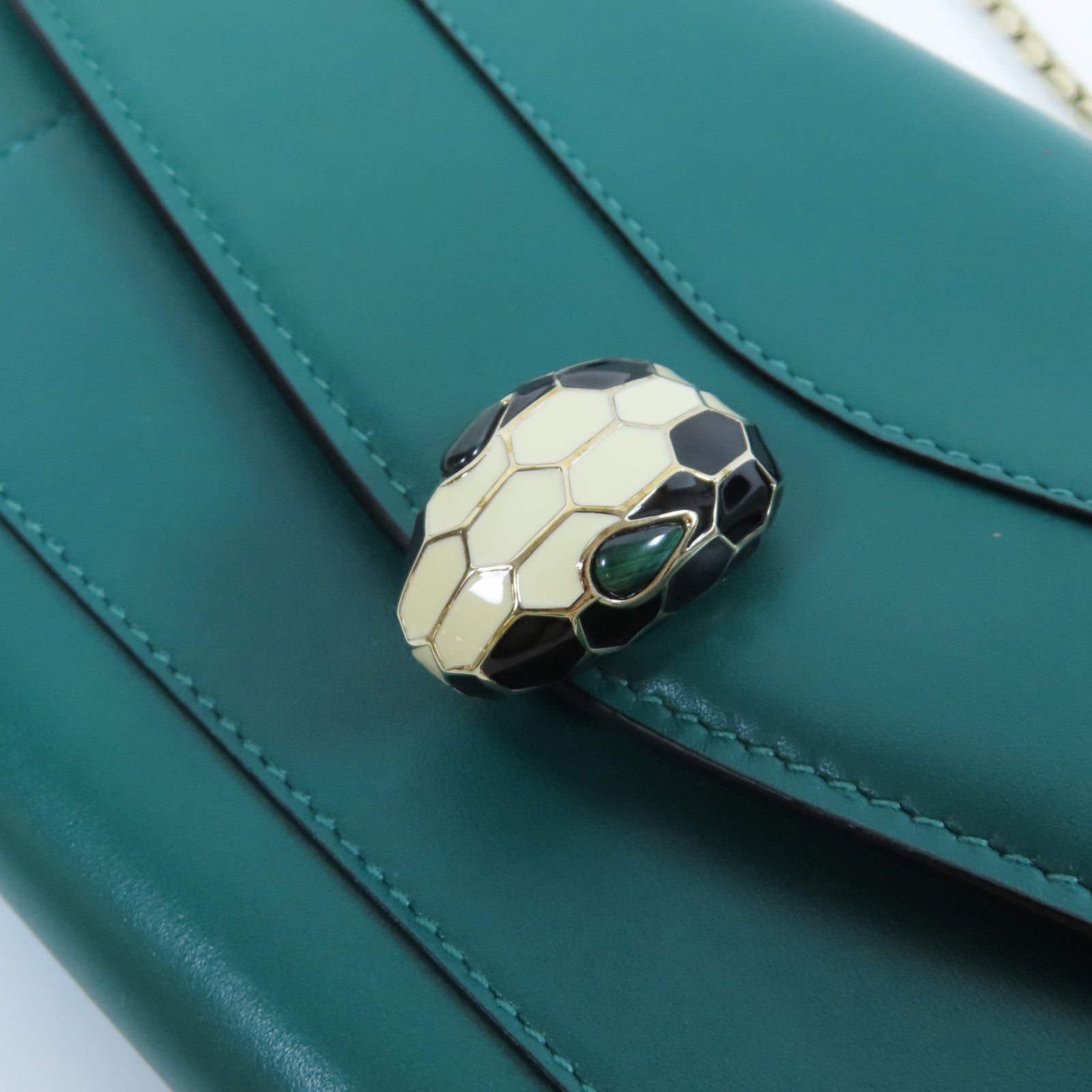 BVLGARI 【激減優惠】牛皮皮革Sperpenti Forever金扣鏈帶肩背袋綠色