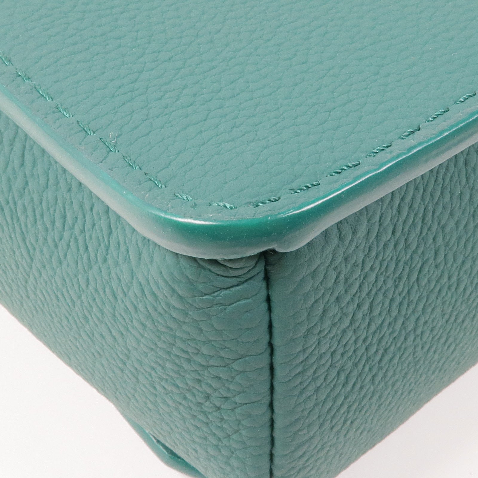 LOUIS VUITTON 牛皮皮革Aerogram Fastline銀扣肩背袋