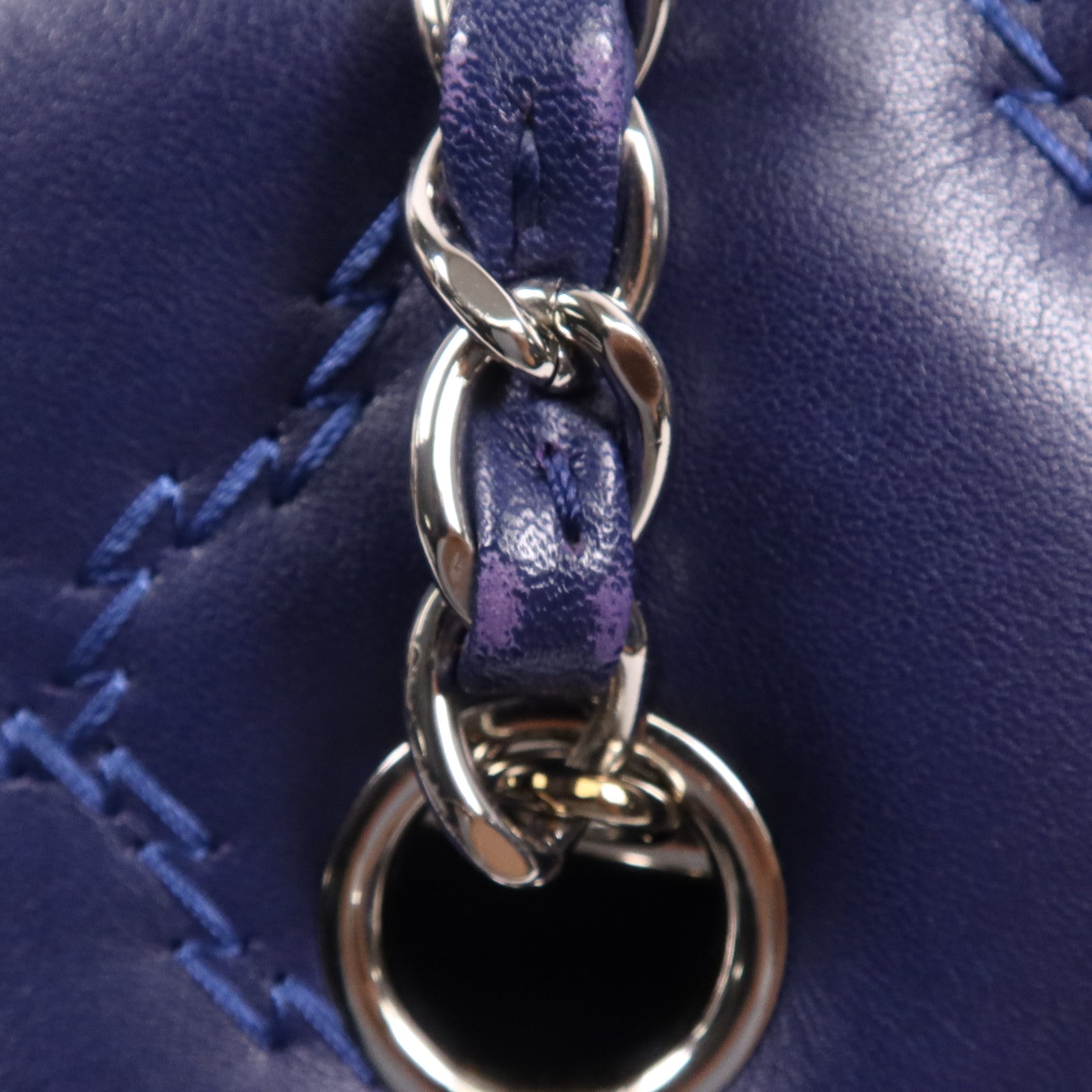 CHANEL 牛皮皮革Shoulder Bag銀扣鏈帶肩背袋