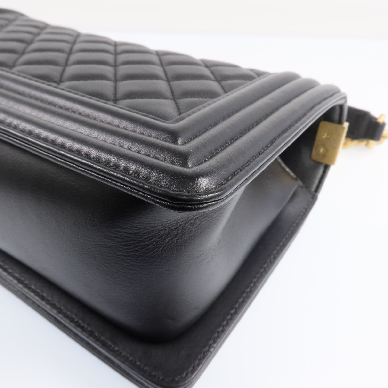 CHANEL 牛皮皮革Boy 25金扣鏈帶肩背袋