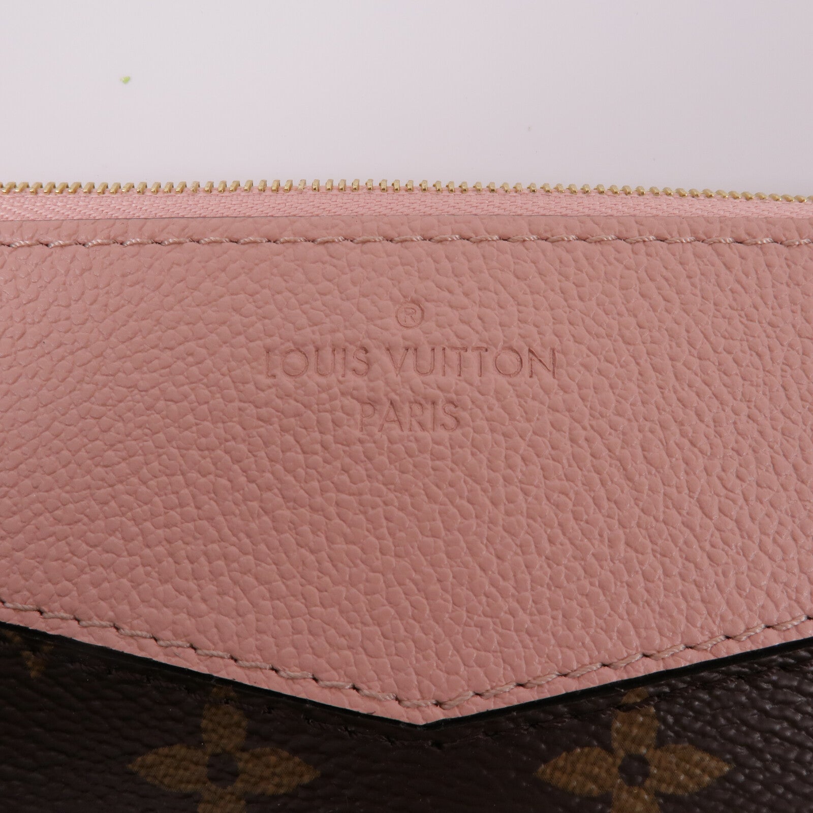 LOUIS VUITTON Monogram Daily Pouch手拿包