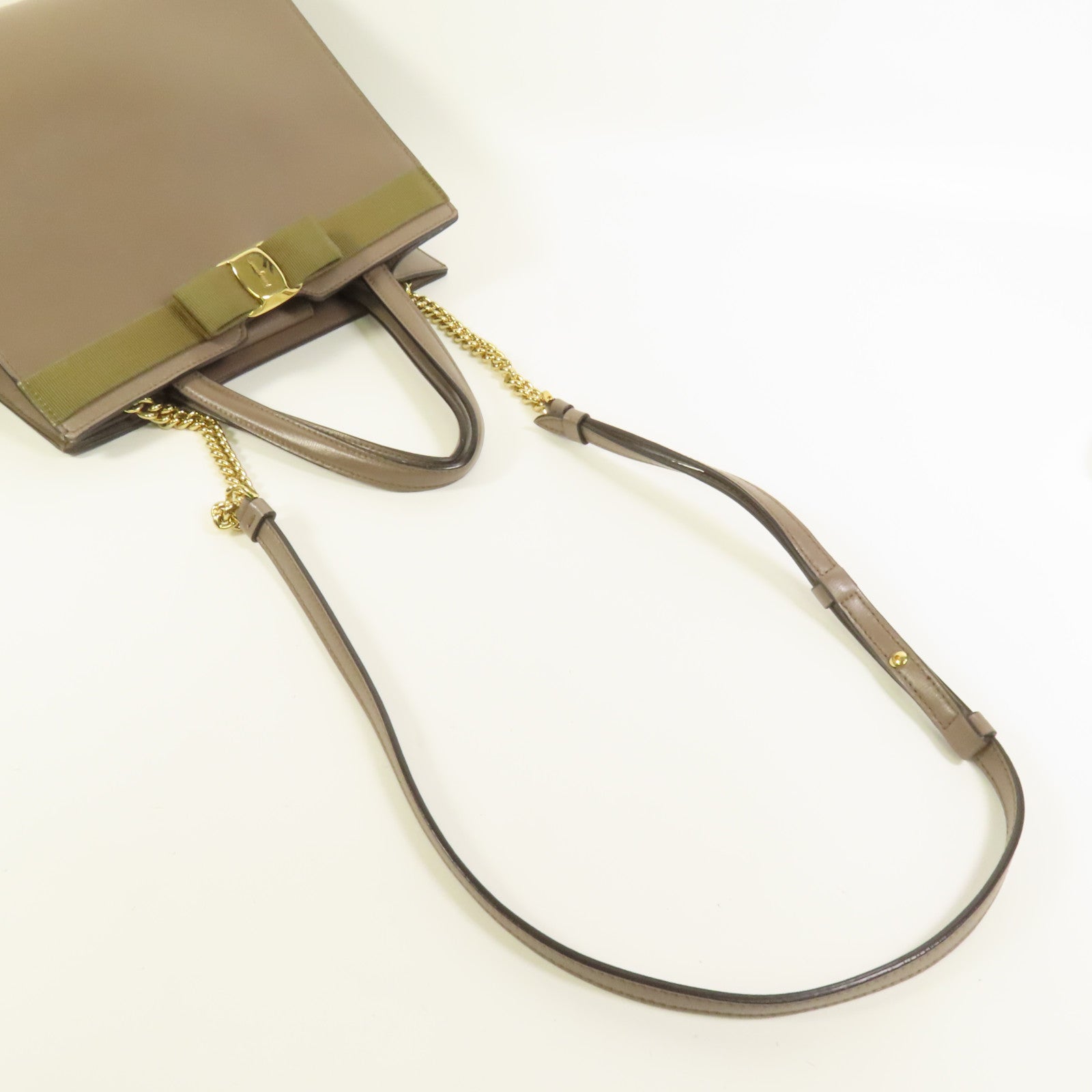 Salvatore Ferragamo 牛皮皮革Vara Bow Top Handle金扣手挽肩背兩用袋