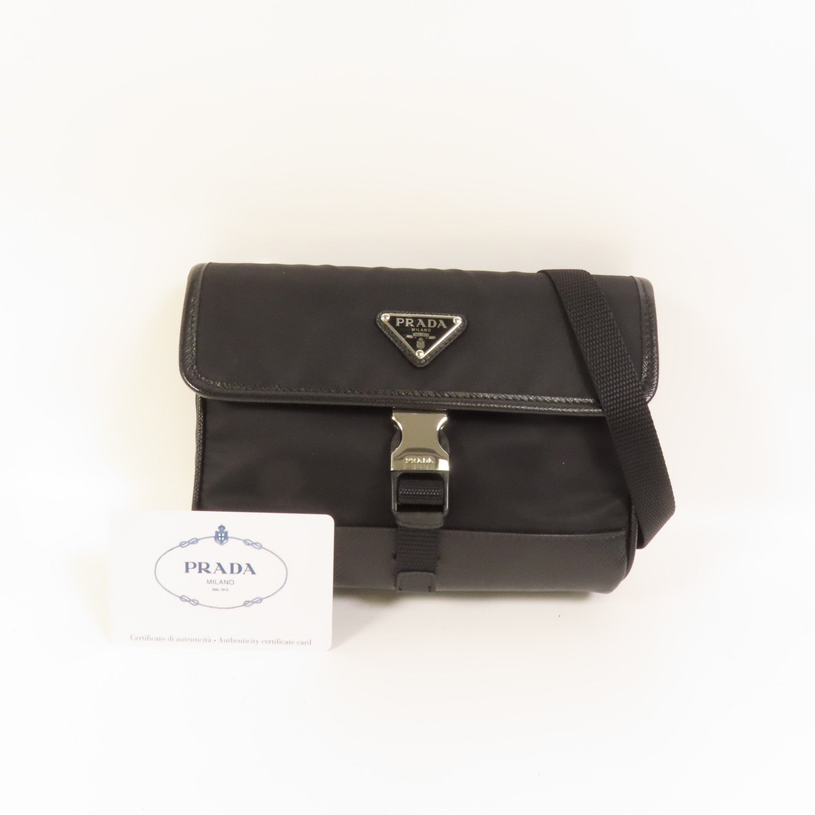 PRADA 尼龍Smartphone Case銀扣肩背袋