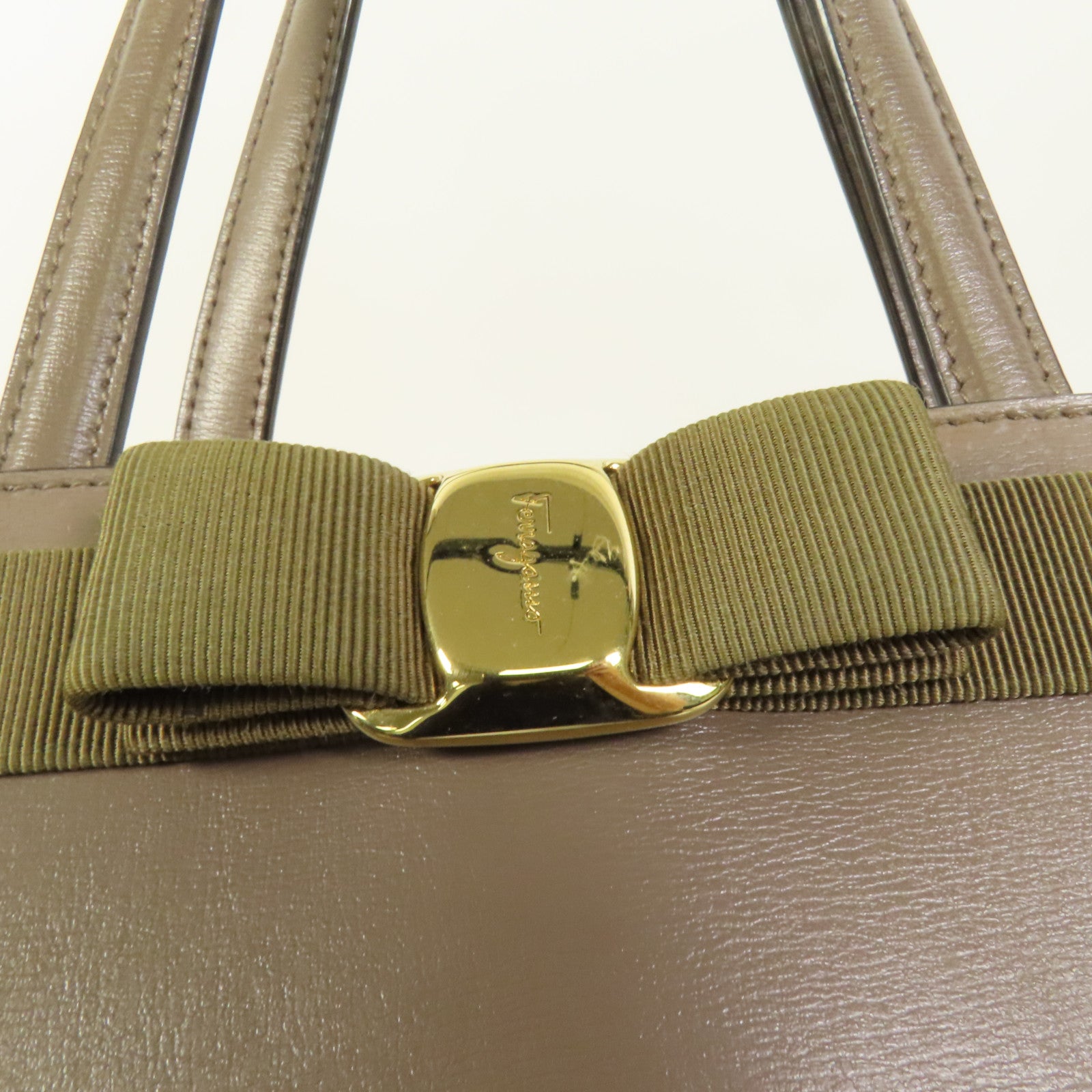 Salvatore Ferragamo 牛皮皮革Vara Bow Top Handle金扣手挽肩背兩用袋